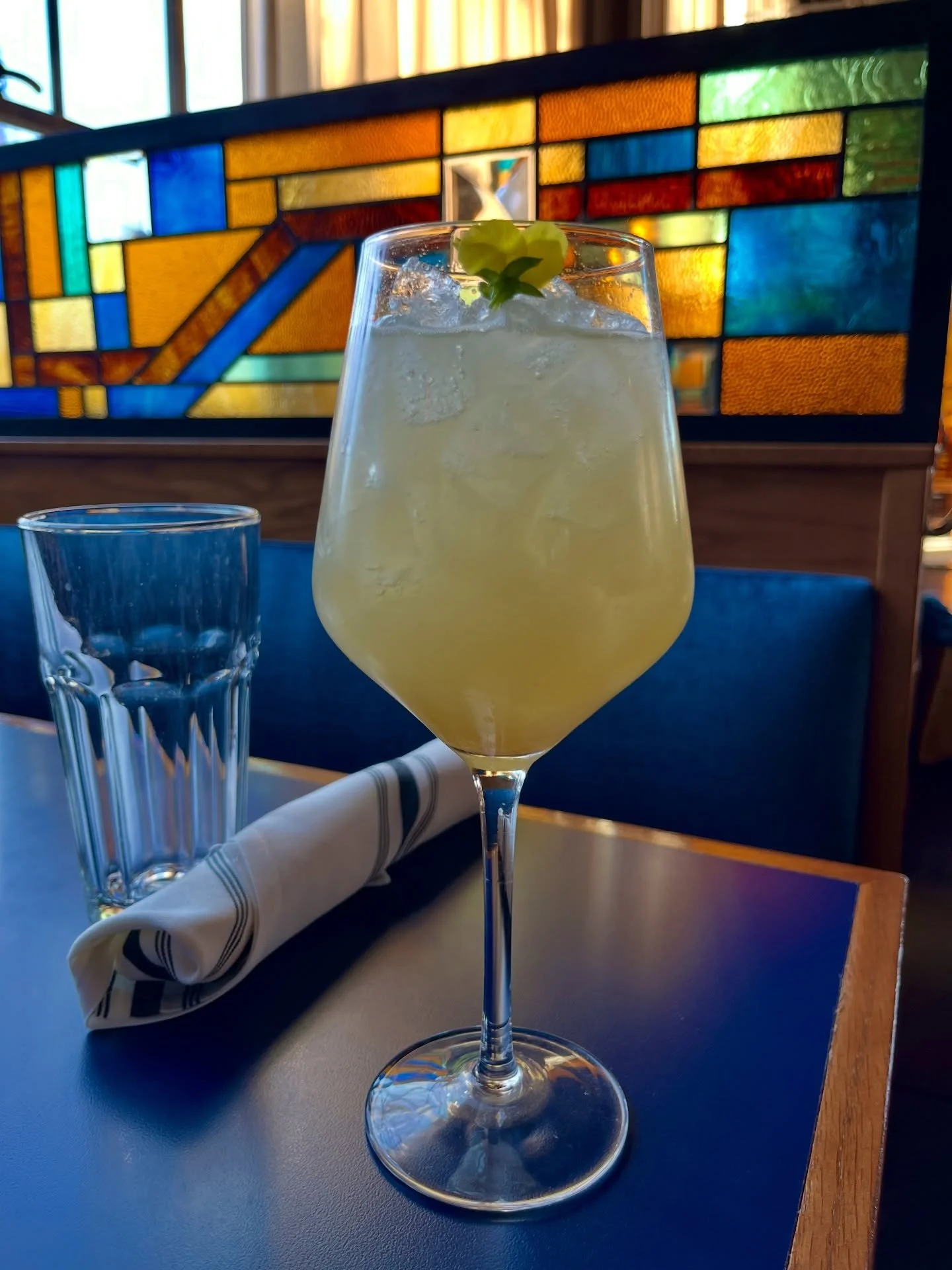 Say no to peer pressure and yes to pear pressure!

Our Dry January mocktail special is a booze free pear spritz created by our very own bartender Derek! 

#dryjanuary #franklintn #factoryatfranklin