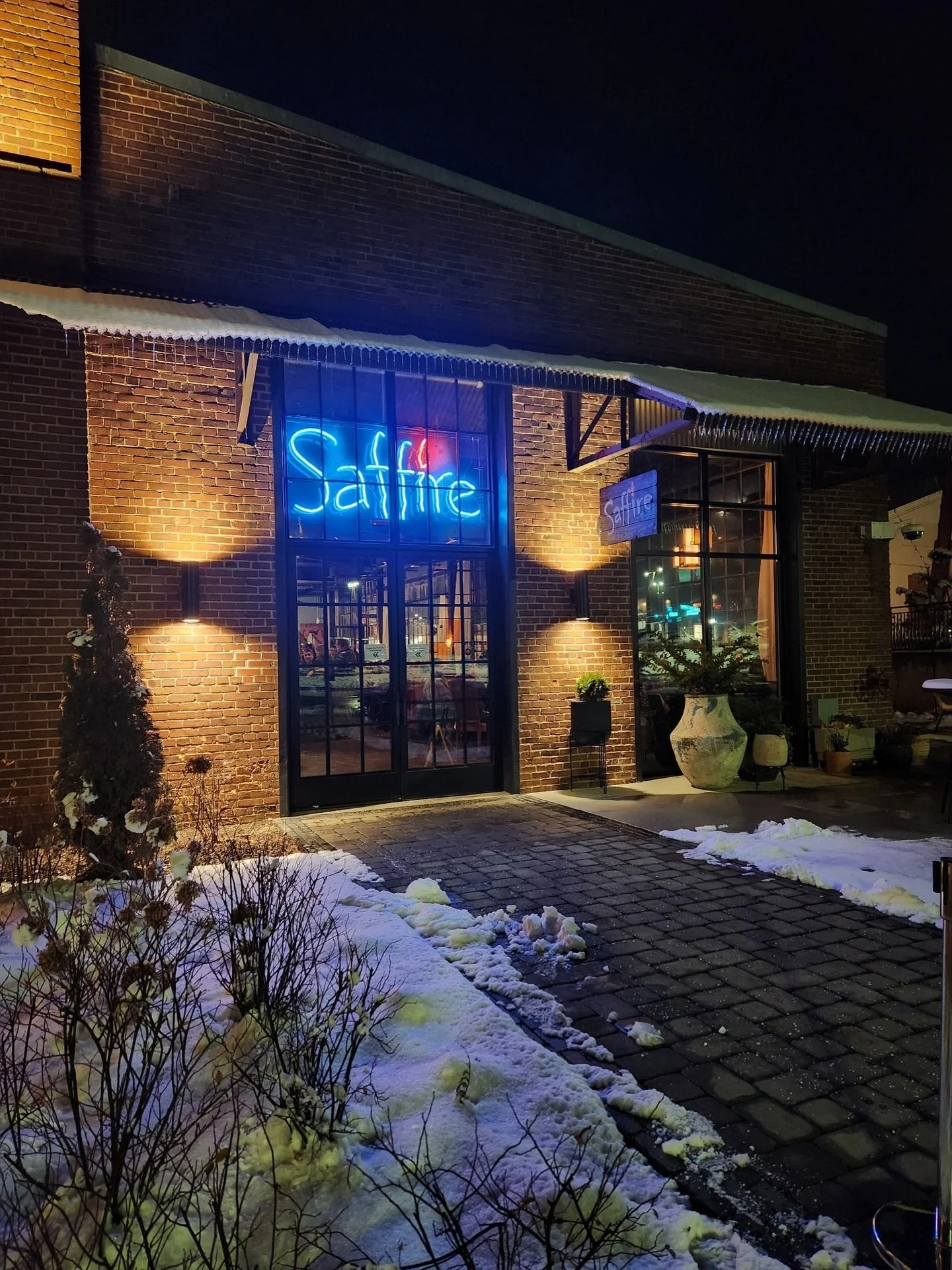 Did you guys hear that we&rsquo;re supposed to get snow this weekend? 😉  We&rsquo;re keeping our eyes on the forecast, tune into our social media for last minute operational hour updates and stay safe this weekend.