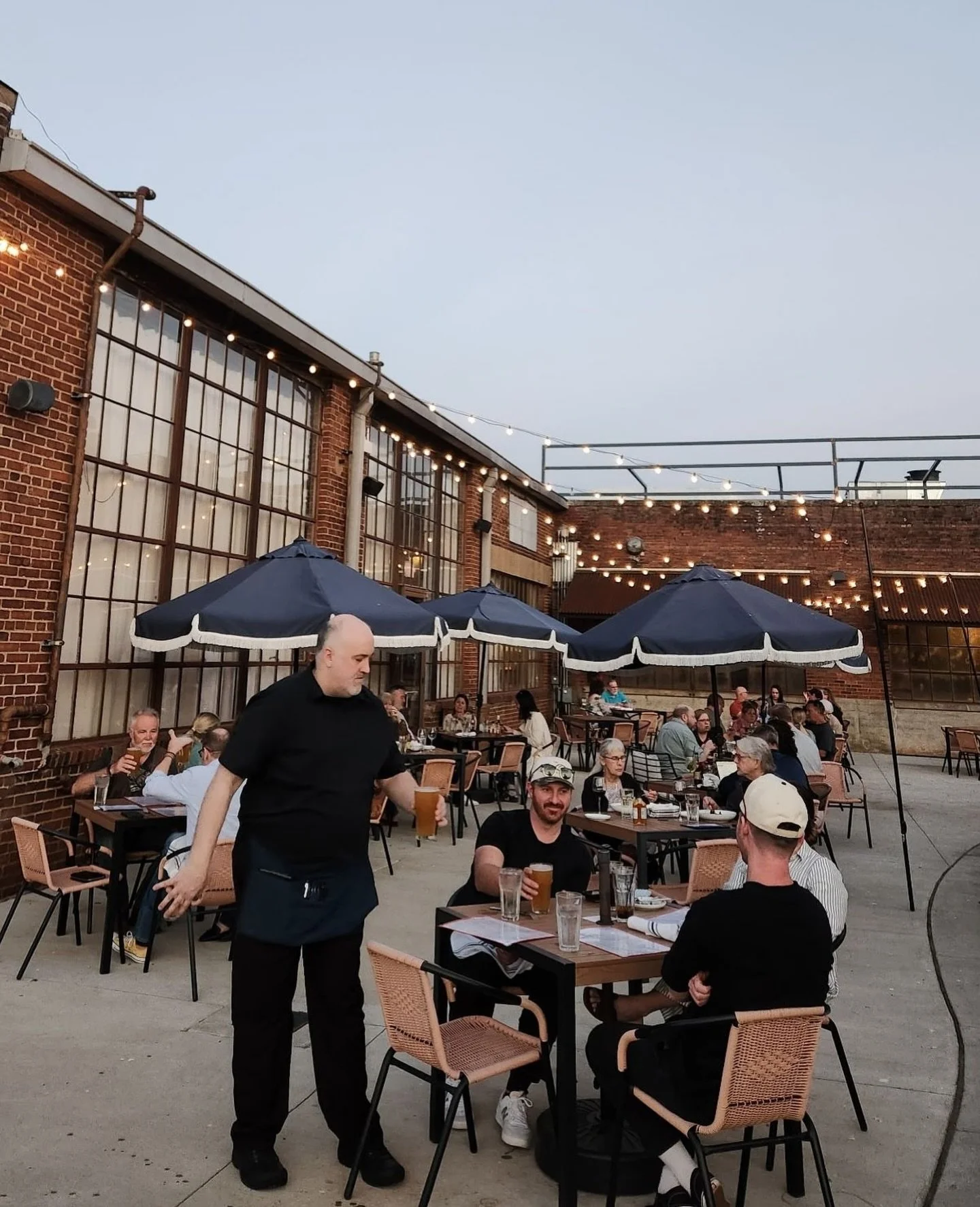The first days of patio weather are officially upon us! Grab a glass of wine and enjoy the gorgeous weather.⁠
⁠
⁠
#factoryatfranklin #patioseason #franklintn⁠