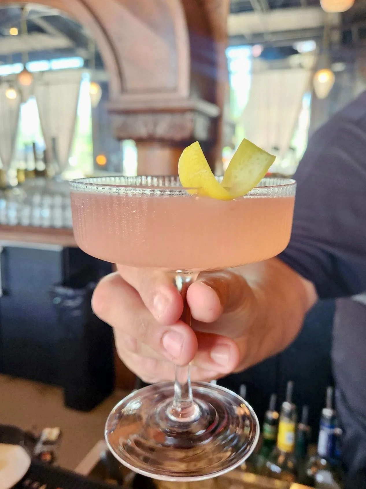 Cheers to Mom! 💘
Our historic bar is open for walk-in seating all day! Join us and try the &ldquo;Mother Knows Best&rdquo; featuring gin, lemon, raspberry, and Prosecco.

#mothersday #franklintn #franklinfood