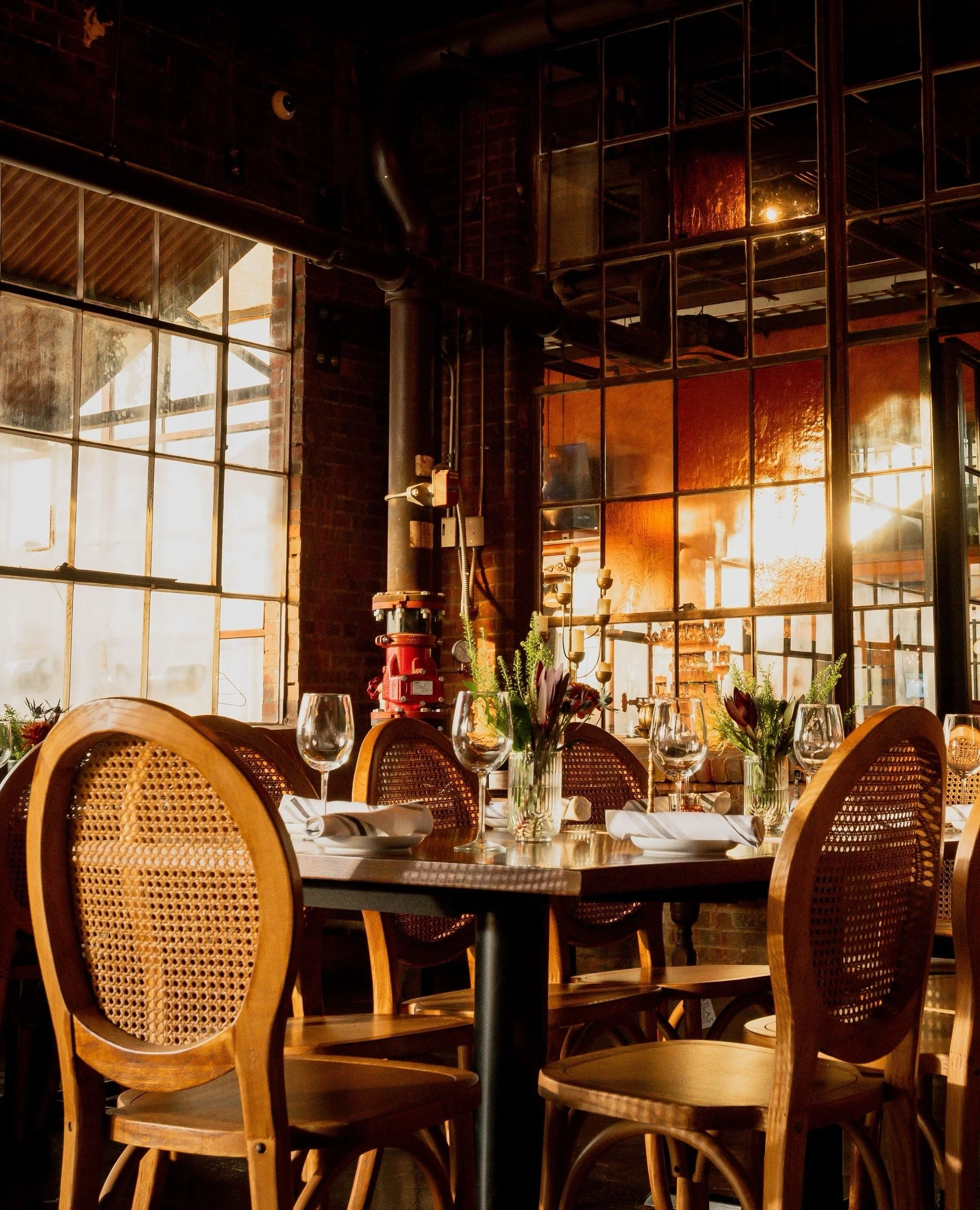 Spend your special event in The Blue Room surrounded by the antiquity and splendor of The Factory at Franklin! ⁠

📸: @drewmaynard⁠

#factoryatfranklin #franklintn #historicfranklin