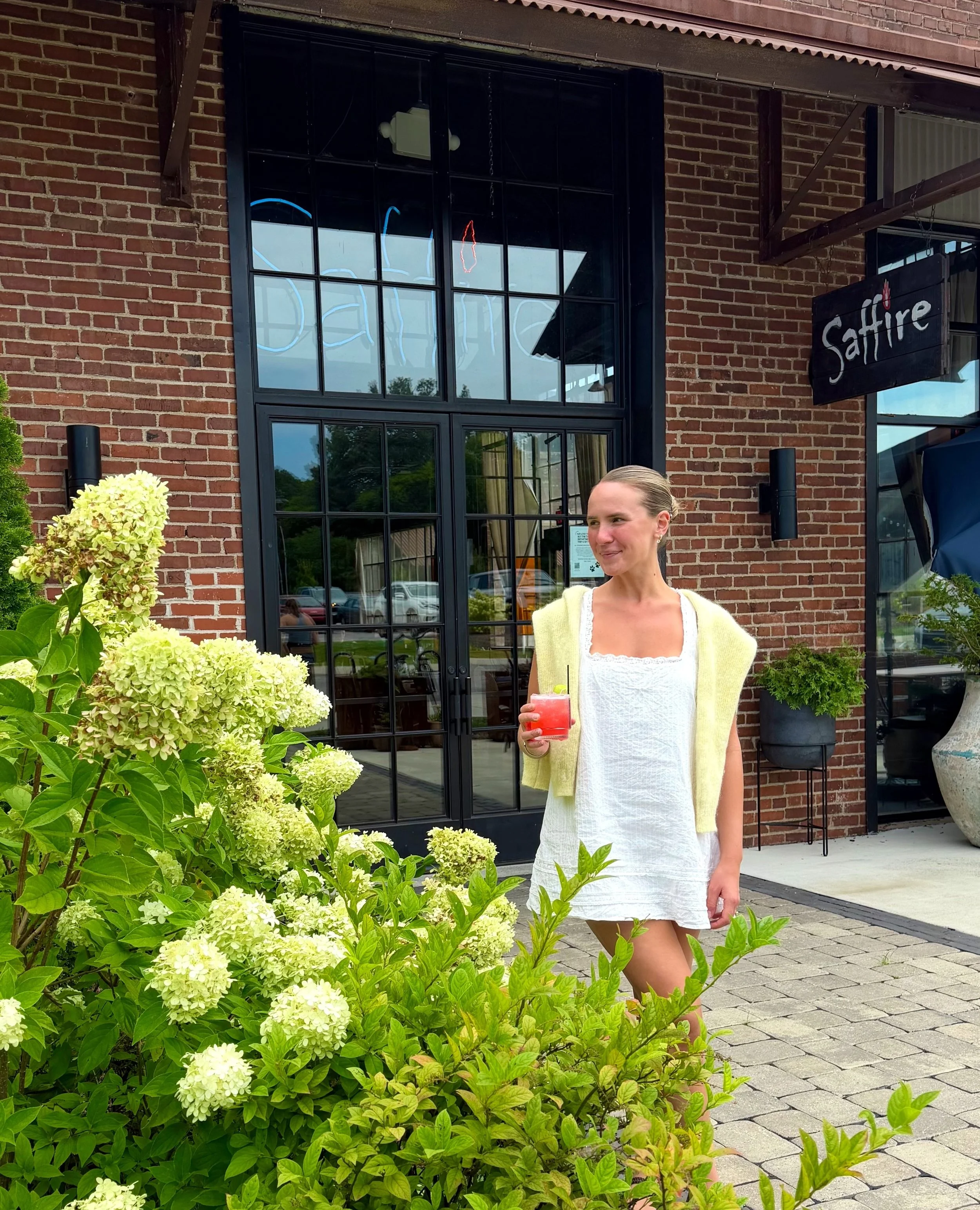 It&rsquo;s drinks on the patio o&rsquo;clock and you do NOT want to be late! 🍹🍹⁠
⁠
#craftcocktail #franklintn #factoryatfranklin