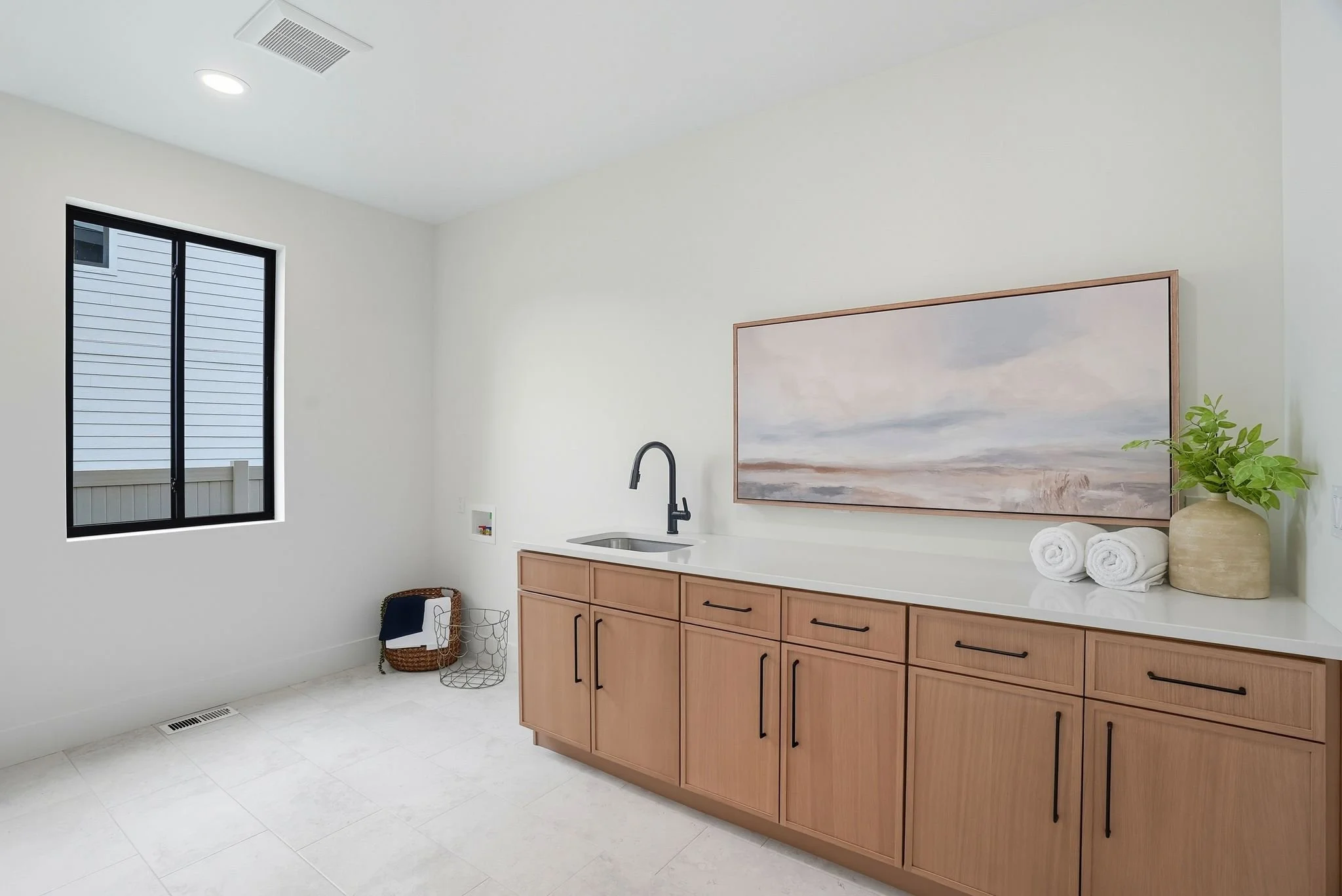 Inside-Spokane-1359 Ezra_40.JPG