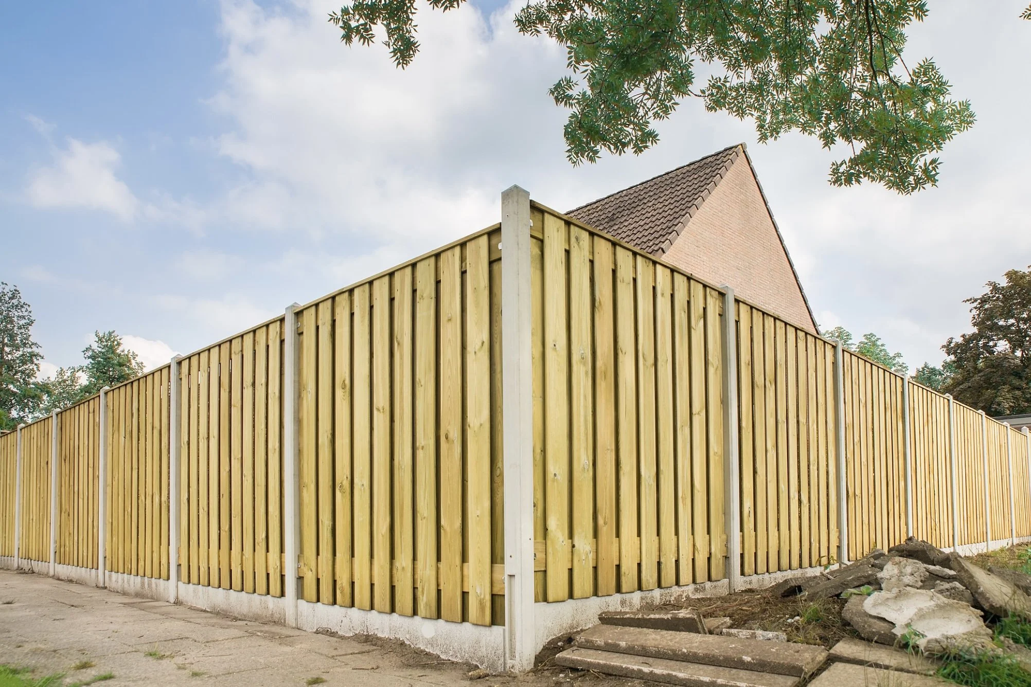 fence installation Solihull garden maintenance near me