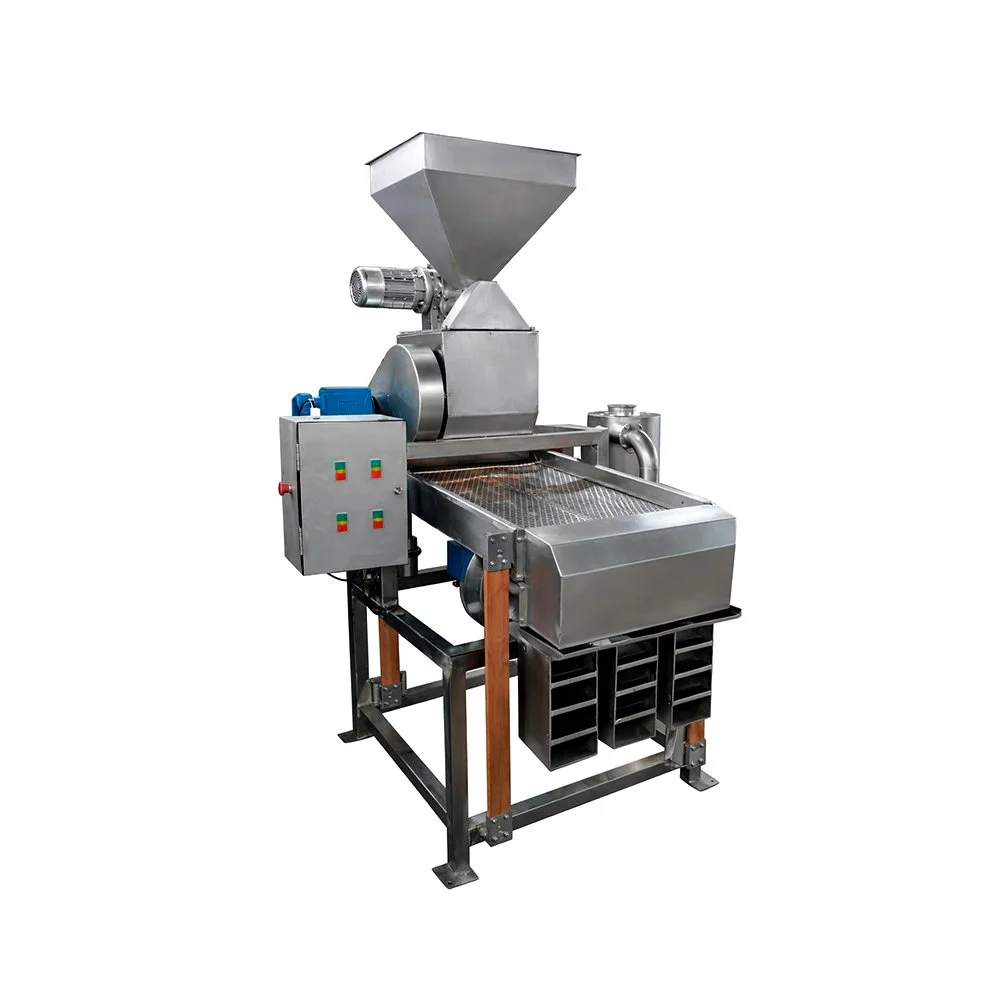 Máquina industrial de procesamiento de alimentos hecha de acero inoxidable, con tolva en la parte superior, cinta transportadora y componentes eléctricos.