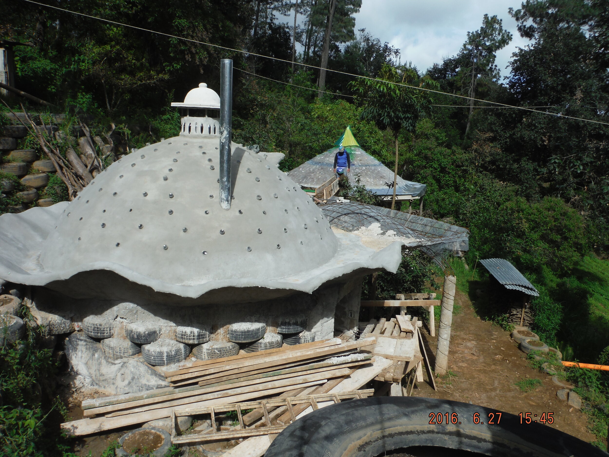 tire dome exterior.JPG