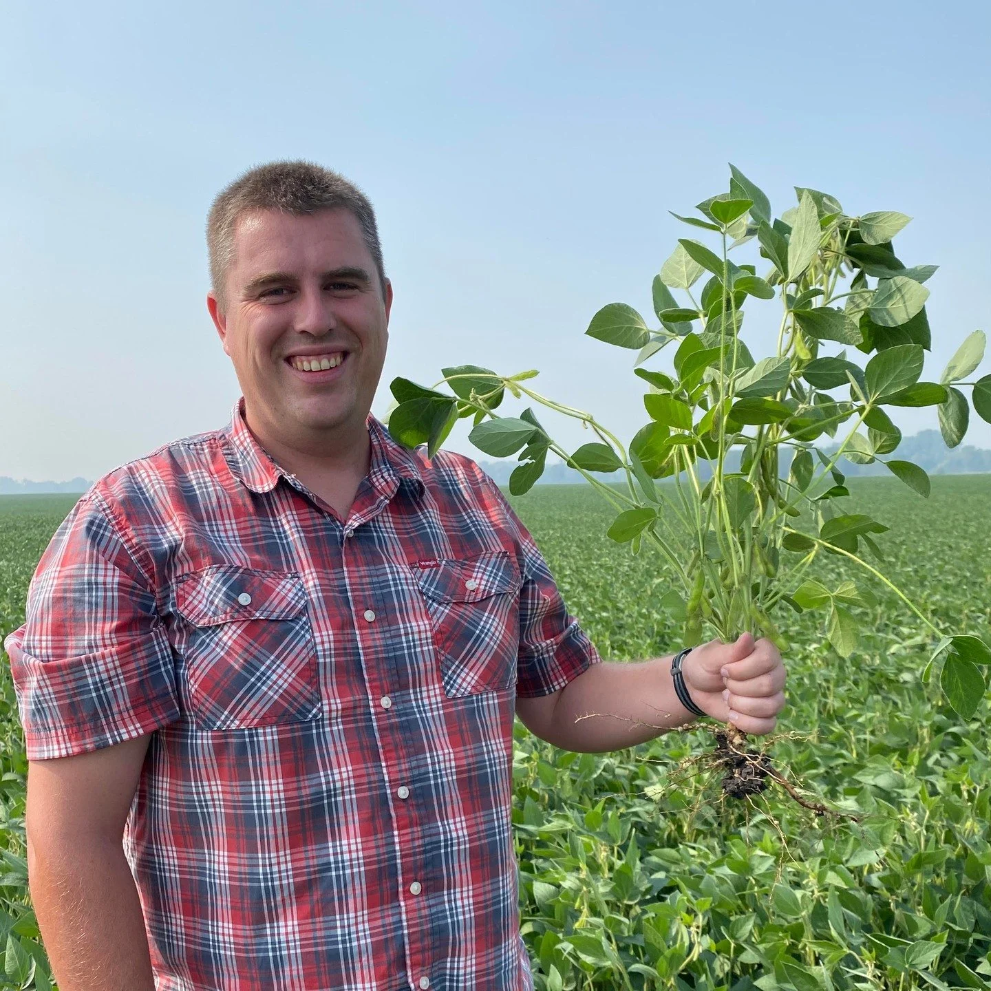 Have thoughts on cover crops? We want to hear from you.

A new survey is now open to better understand how cover cropping is being used across Manitoba, the Prairies, and Ontario. What&rsquo;s working, what isn&rsquo;t, and what&rsquo;s changed since