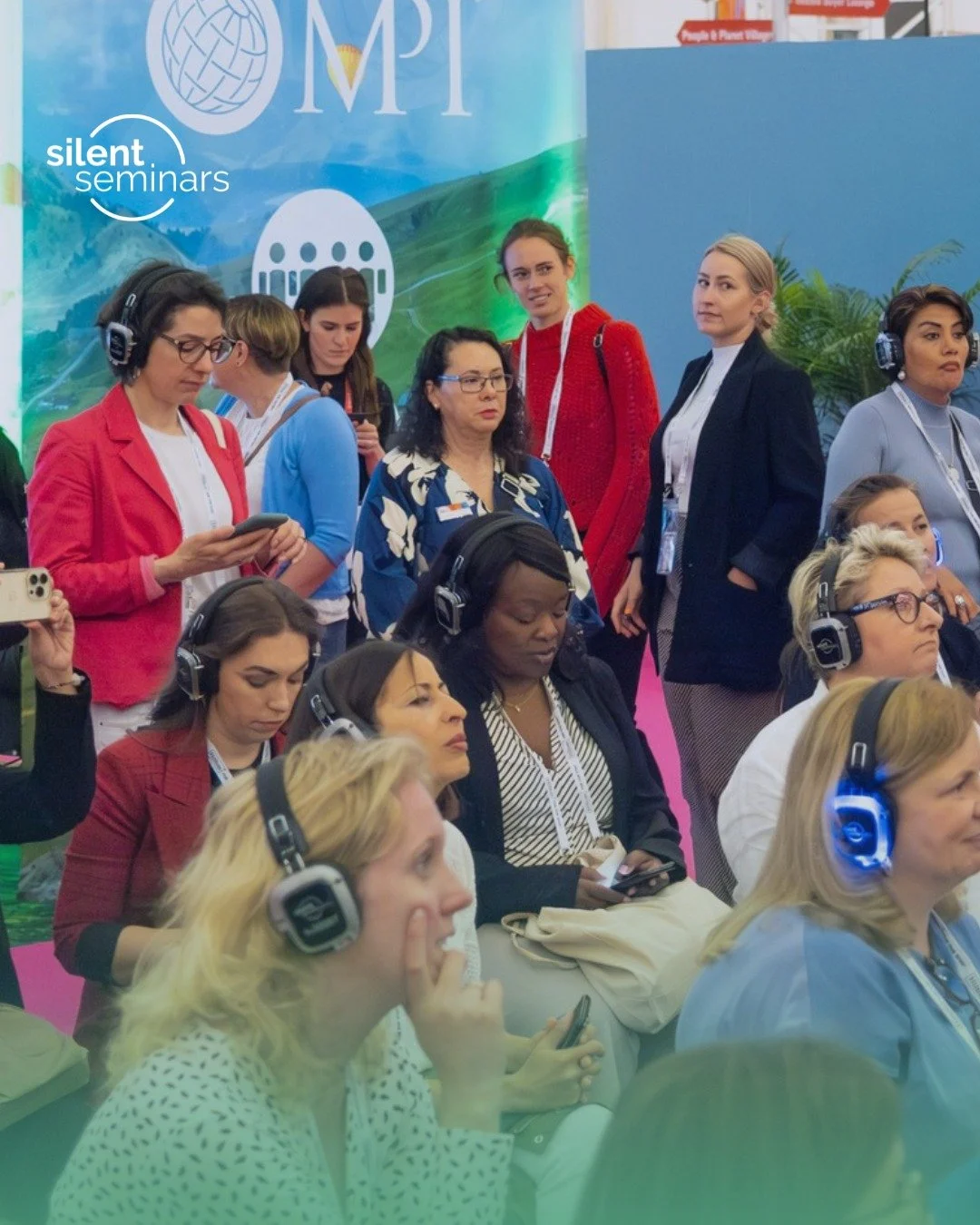 Multilingual audio that brings people together! 

With Silent Seminars&rsquo; headsets, we provide seamless language selection, allowing every attendee to listen in their preferred language. 

We&rsquo;ve provided this service for conferences, exhibi