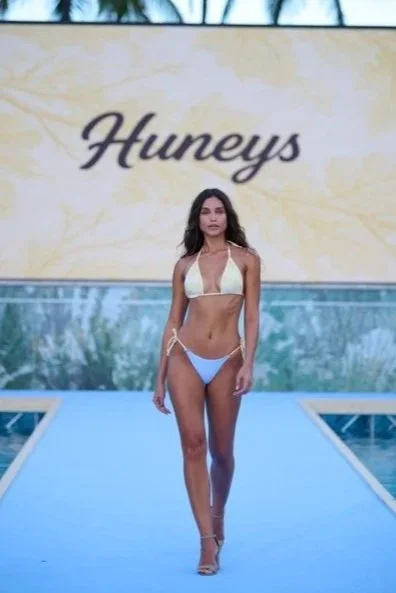 Huneys_3549+Medium.jpg