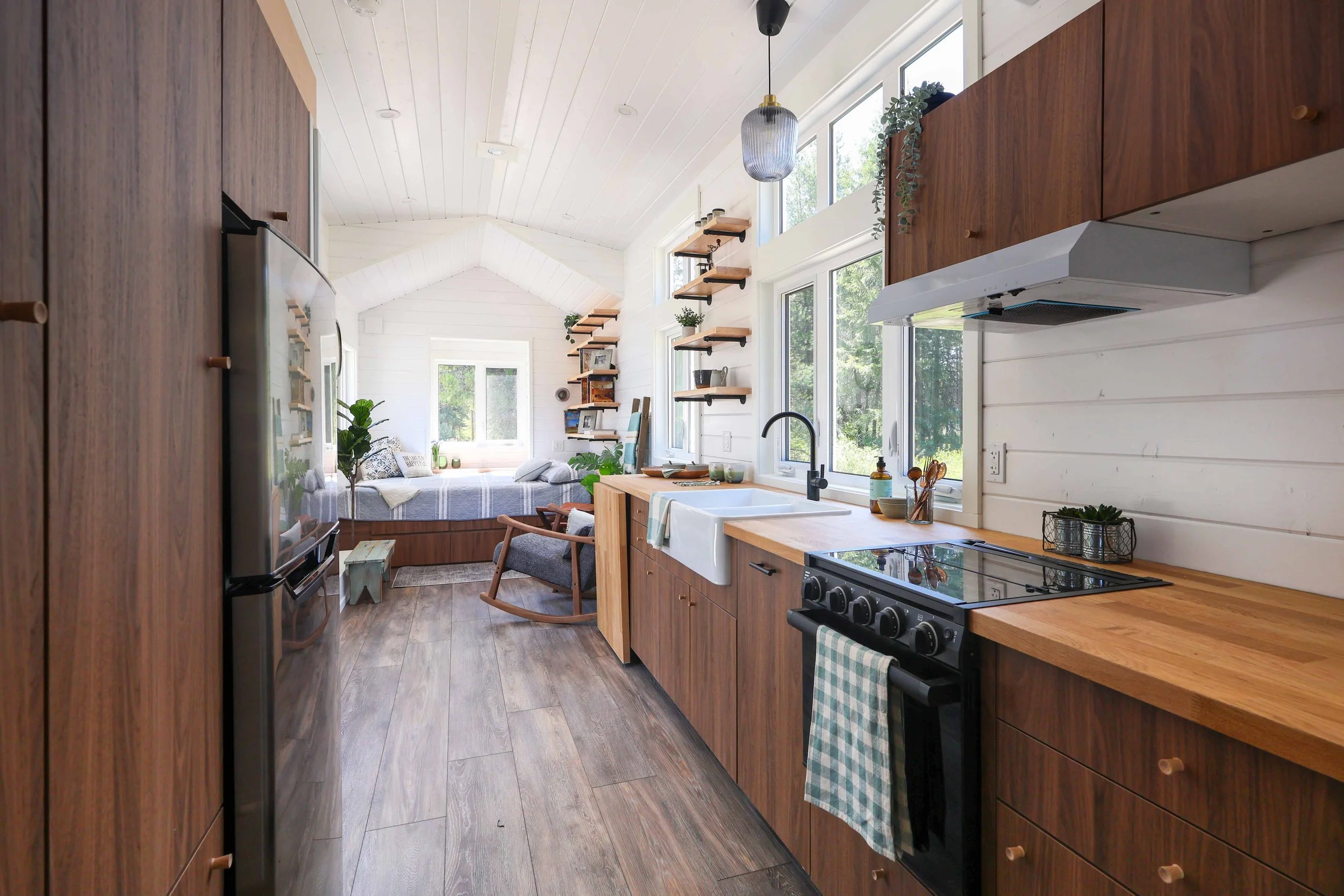 Canadian-Tiny-Homes-Summer2025-Matthew-BOLT-7147-Low-Res.jpg