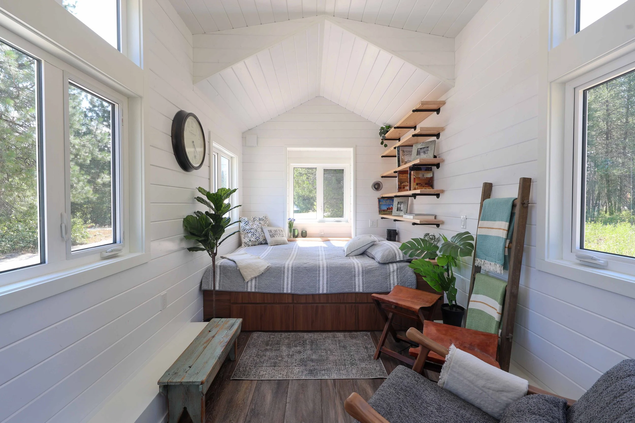 Canadian-Tiny-Homes-Summer2025-Matthew-BOLT-7018-Low-Res.jpg