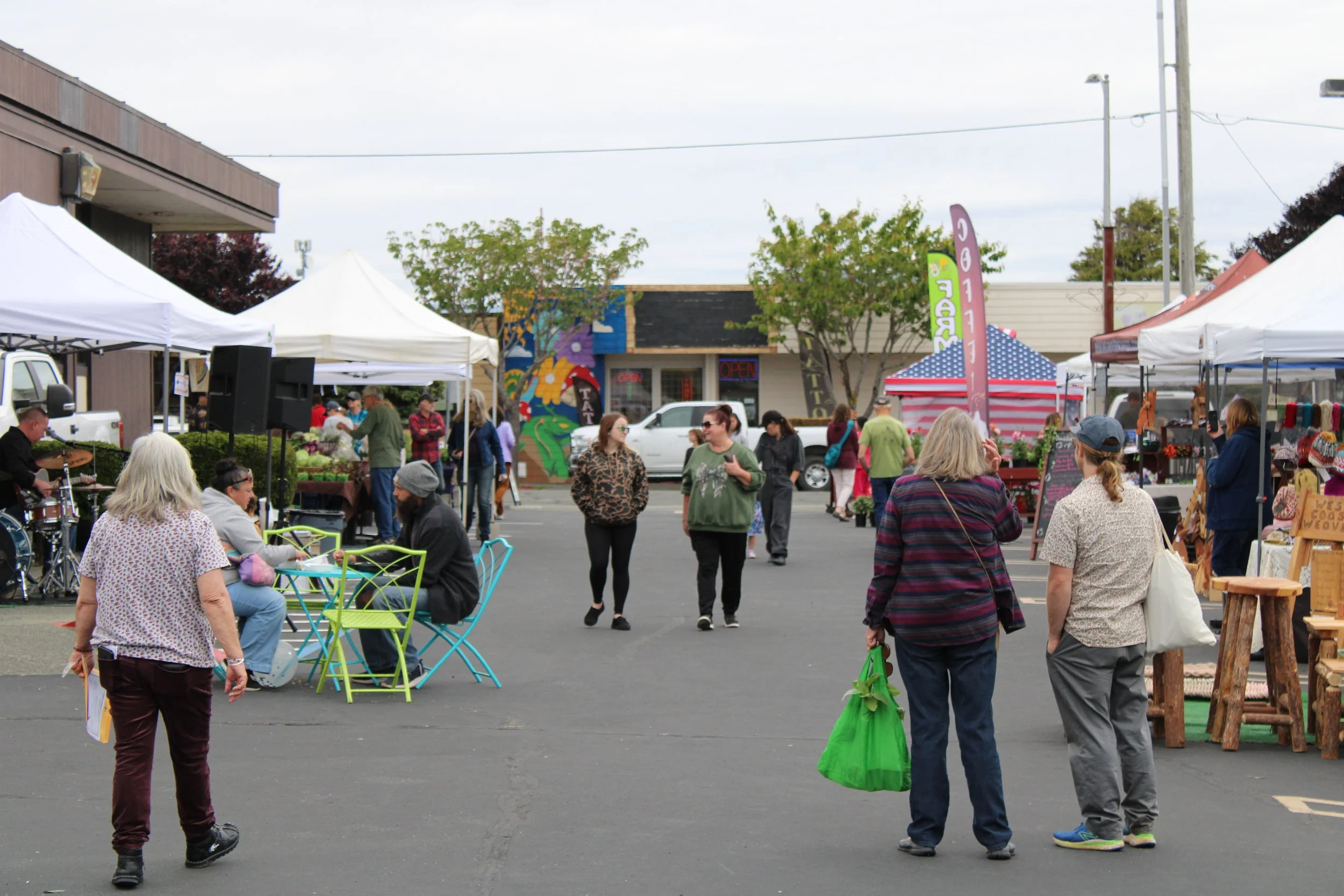 Downtown Crescent City Farmers Market
