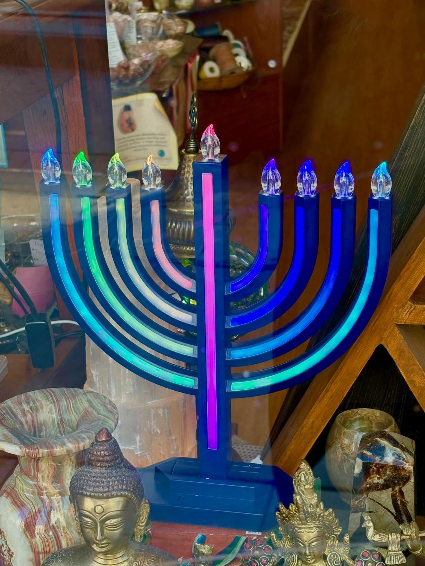 Happy first day of Hanukkah/Chanukah to those who celebrate! 🕎 
Light will always dispel the darkness 🕯️
We light these candles with the intention of bringing light into the world, especially during the darkest, coldest days of the year ✨💜