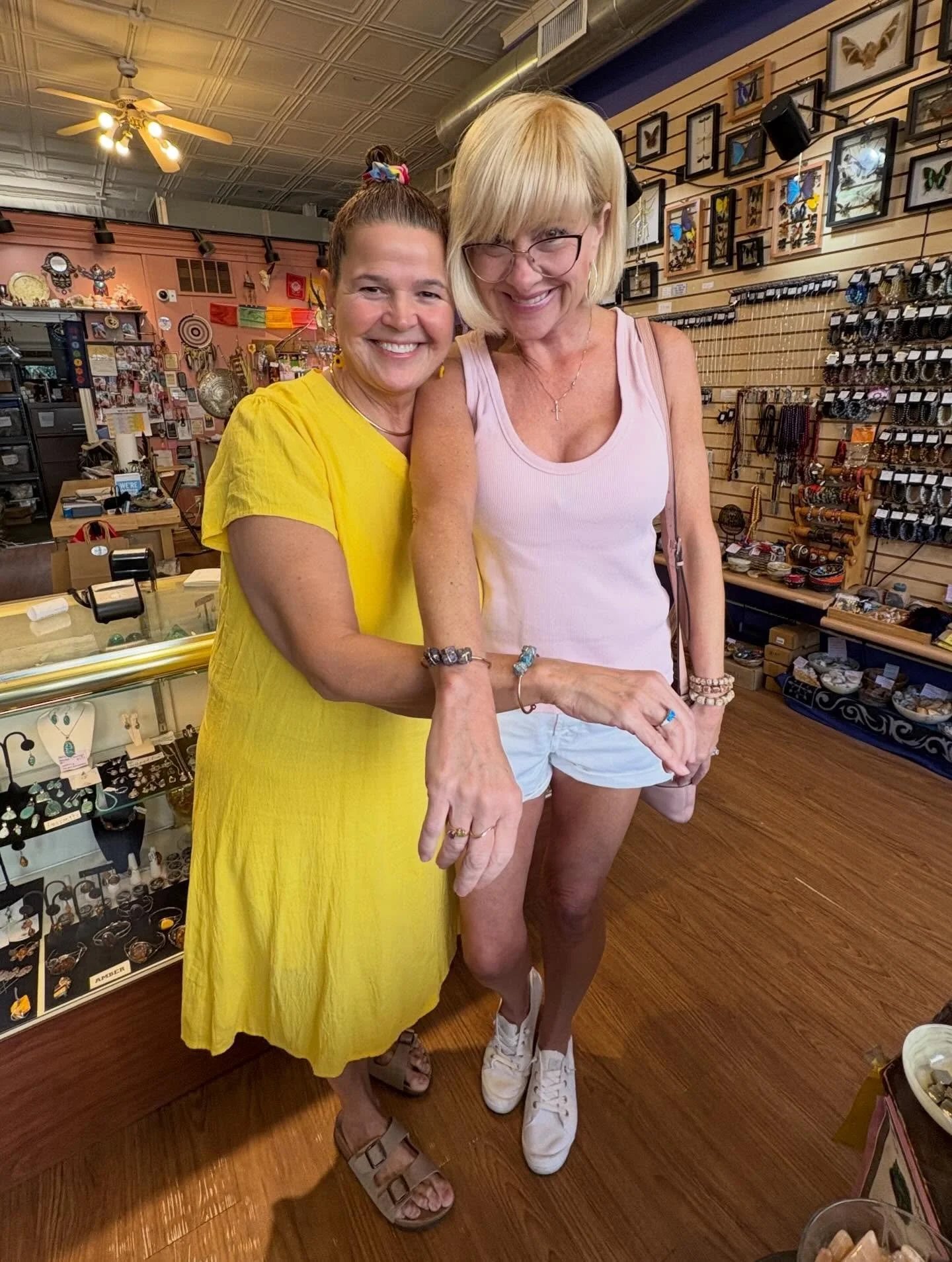 Just besties doing bestie things!!! 👯&zwj;♀️
These lovely ladies got matching bracelets today, don&rsquo;t they look great!?!😍

#athensga #smallbuisness #bracelets