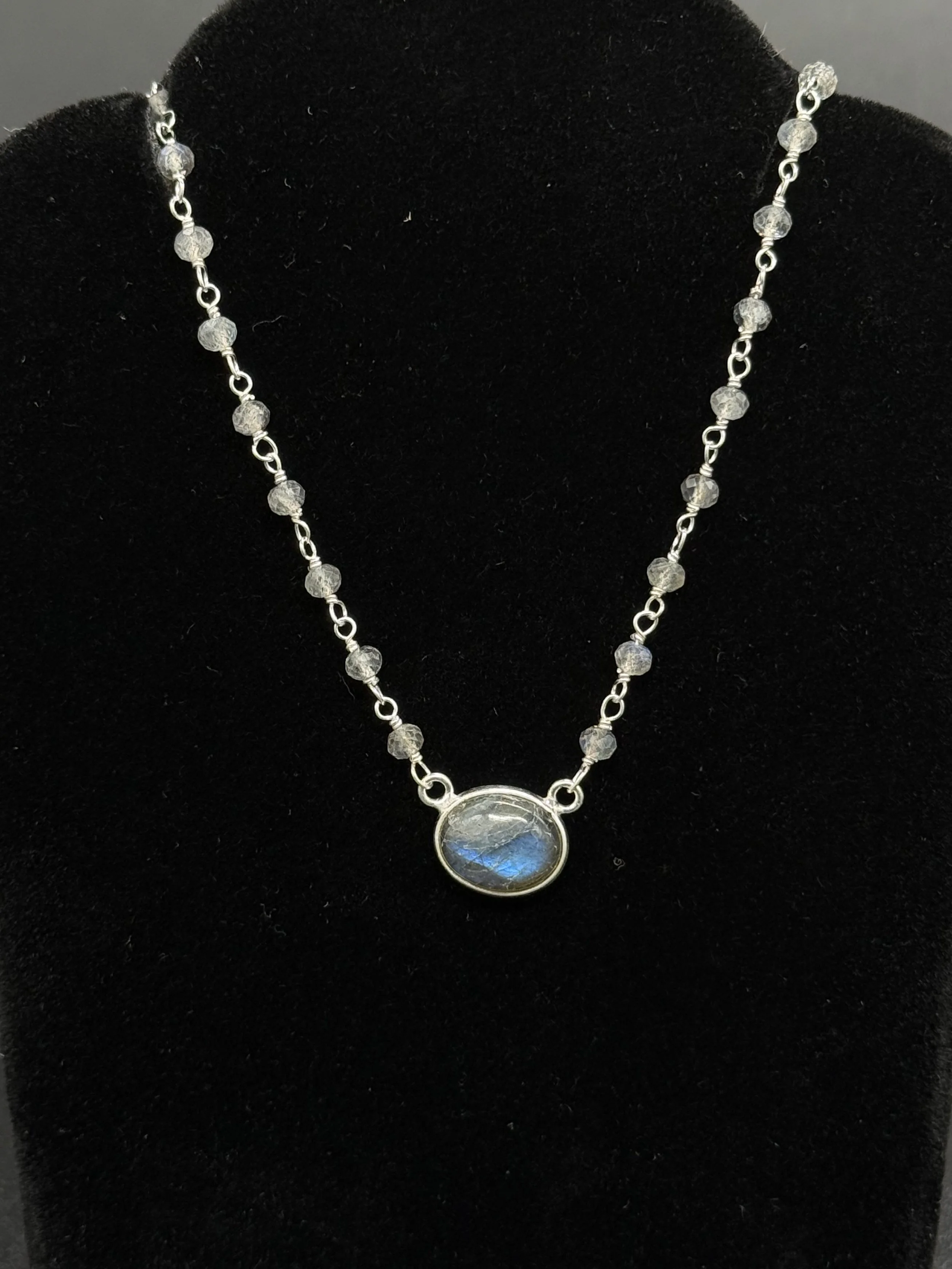 beaded labradorite necklace 1.JPG