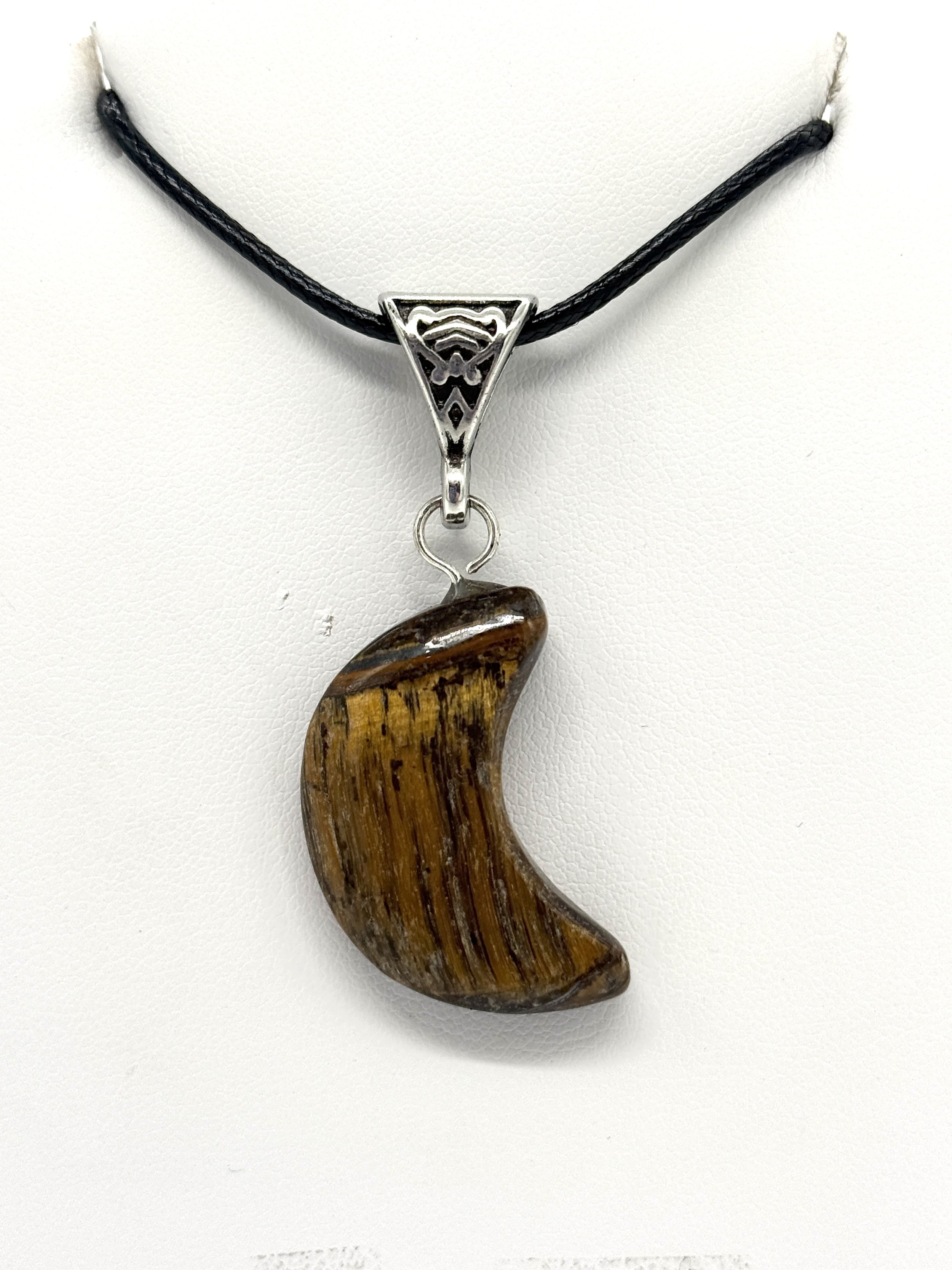 tigerseye moon pendant.jpg