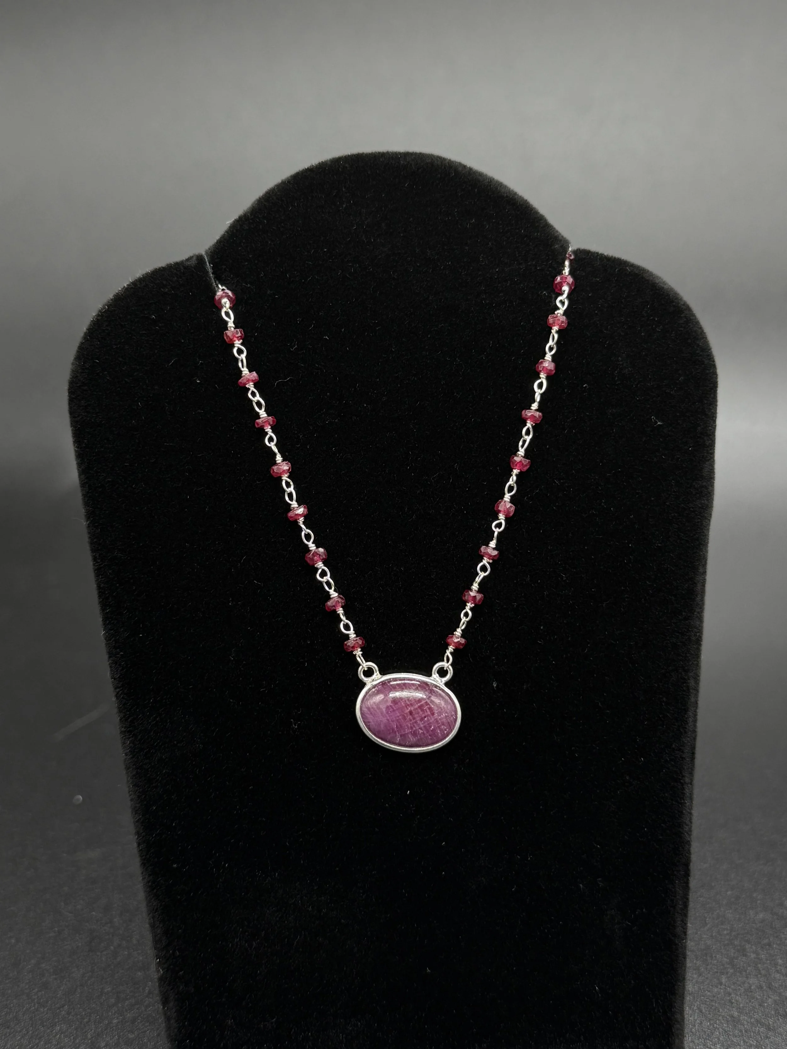 beaded ruby necklace 1.JPG