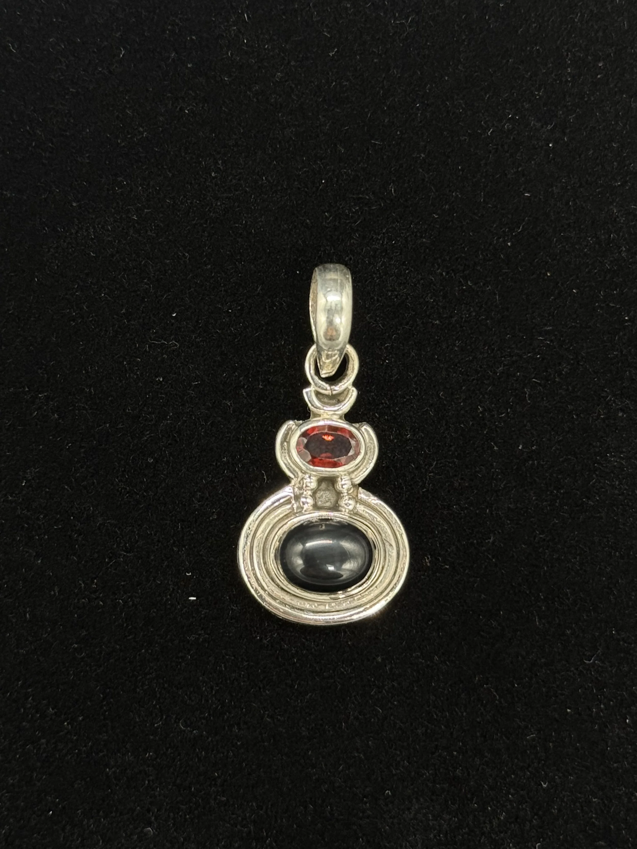 onyx and garnet pendant 2.JPG
