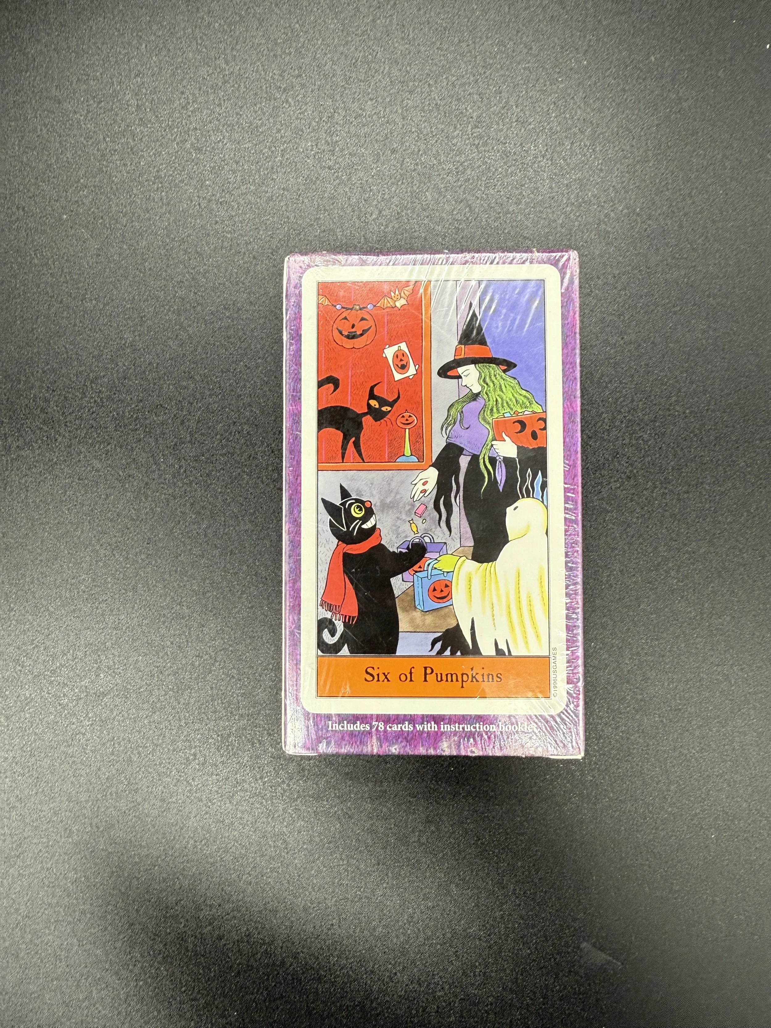halloween tarot 1.JPG