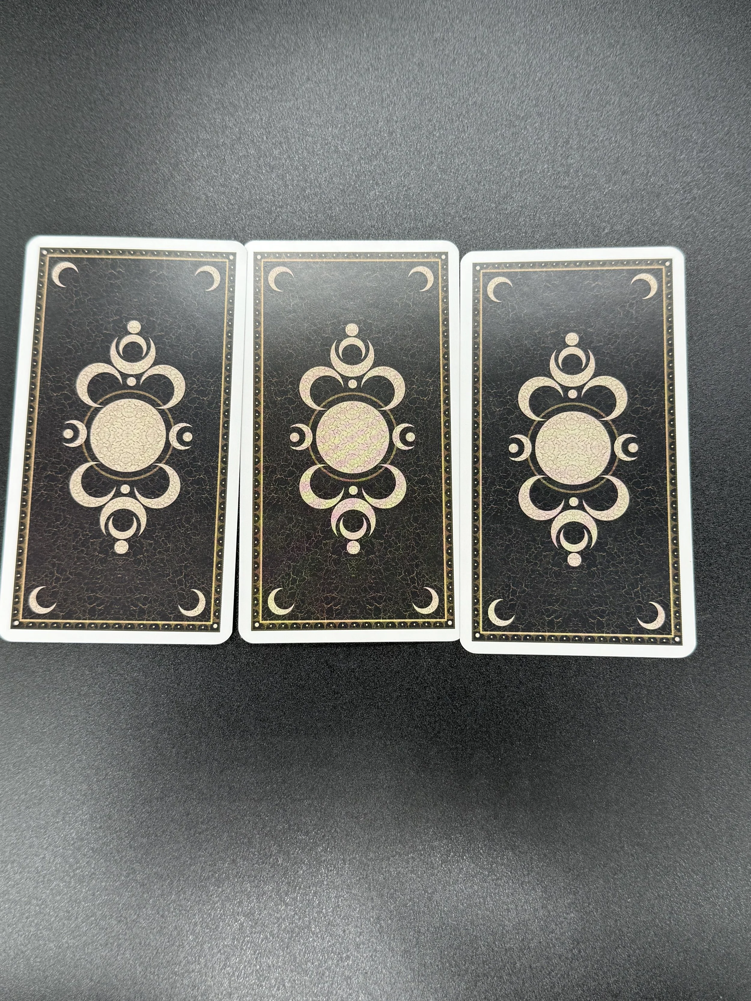 deviant moon tarot 4.JPG