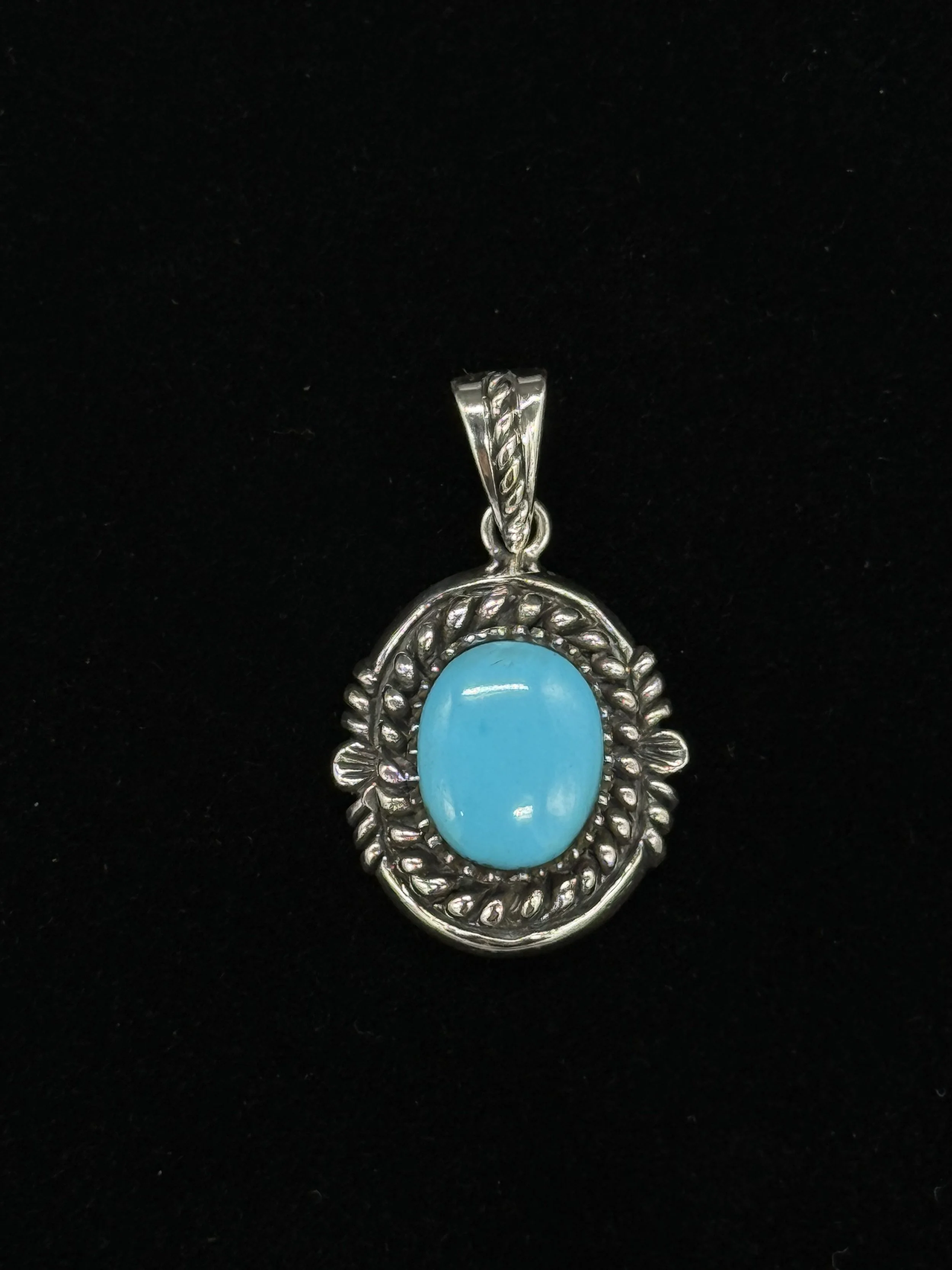 turquoise pendant 2.JPG
