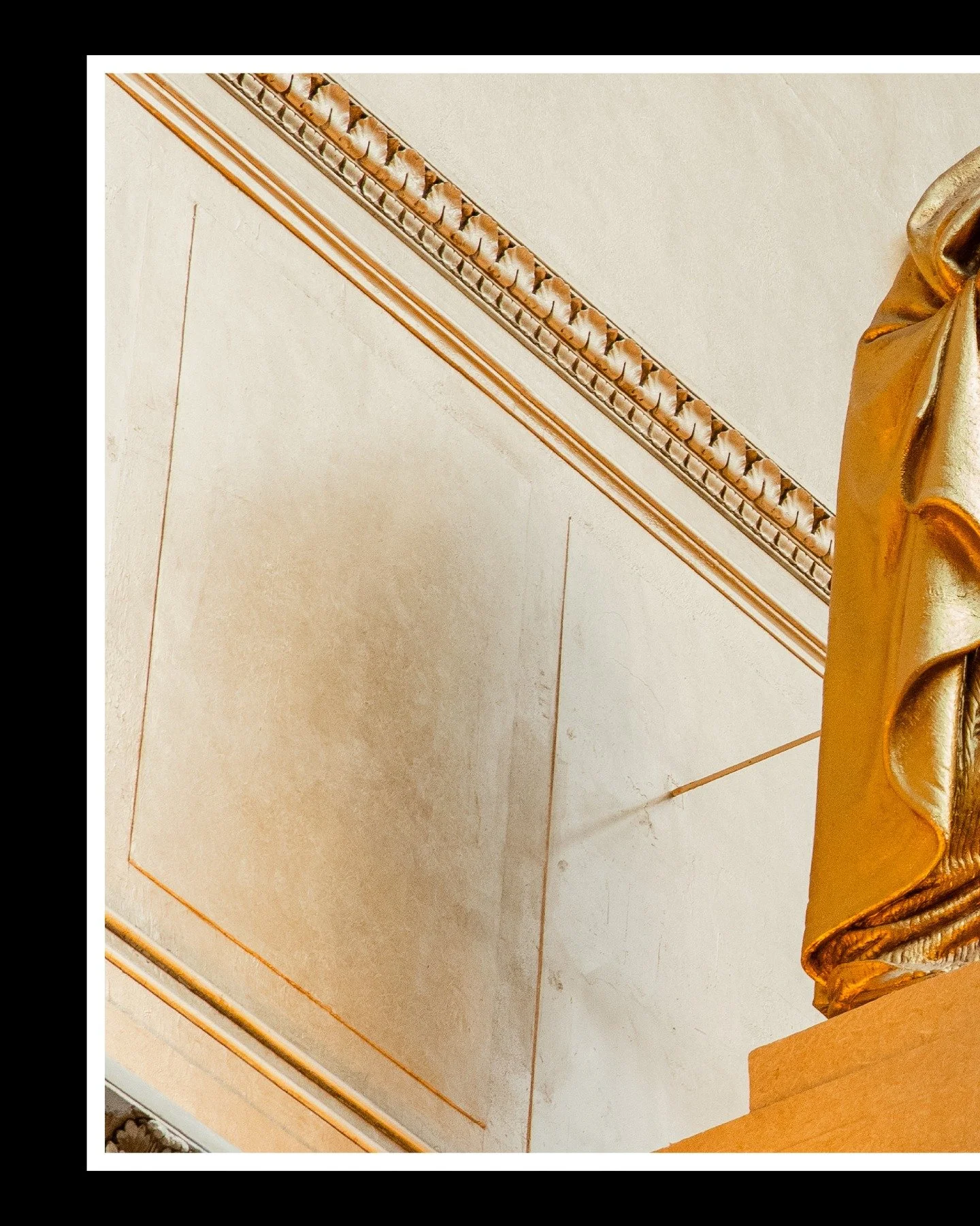 Stay tuned for really great event posts! I worked on this lovely event for the 2nd year in a row and i'm so excited to share more with you all soon.

Photo credit 📸 : @bekingmedia
#neise_design #gala #visualidentity #smallbusinessowner #eventdesign 