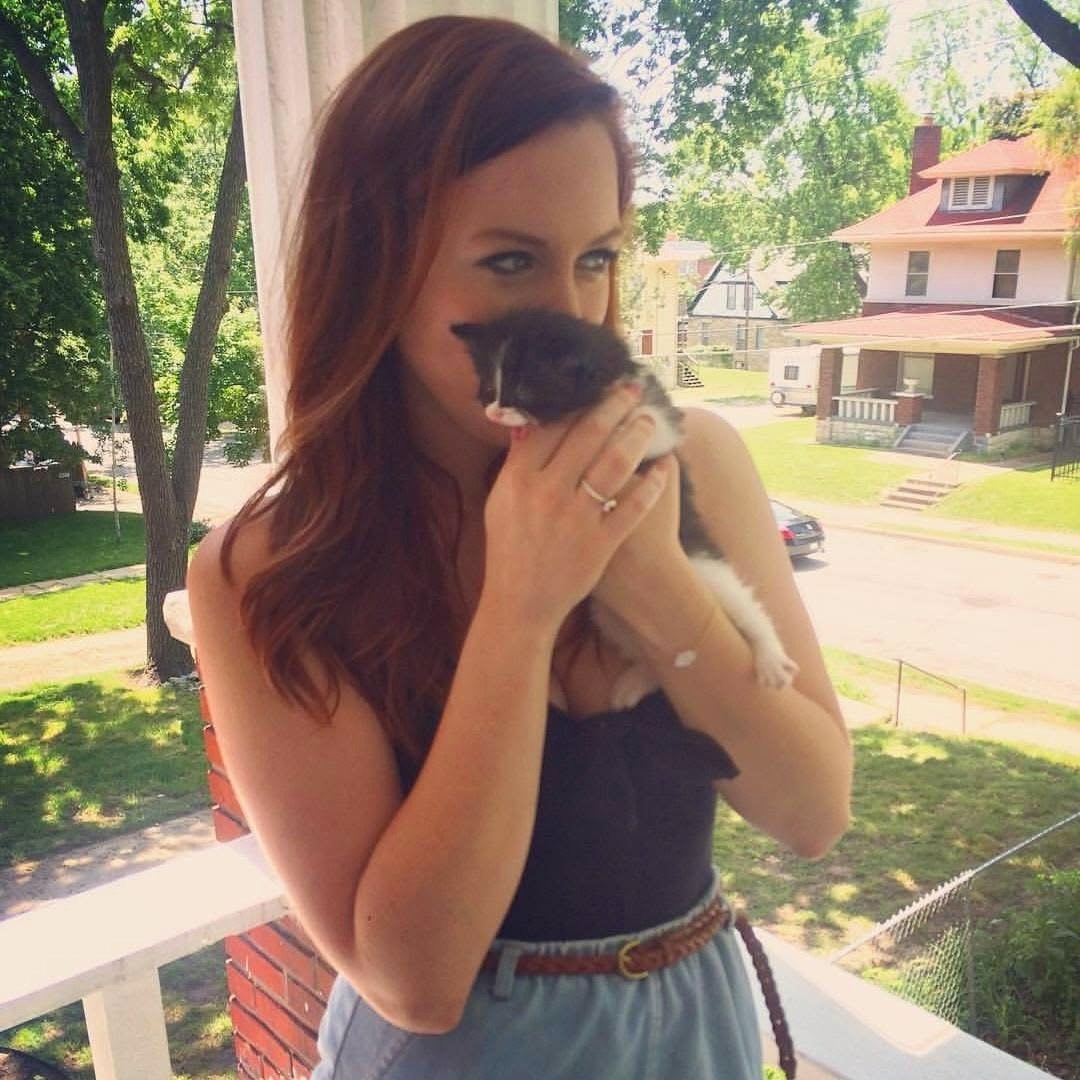 Wow it really was a blissful year taking in a cat found in the woods and naming her Paris, going broke in my dream apartment on 39th, waiting for the next Buzz concert to be announced, voting for Hillary, getting food poisoning with @nategilmon, and 