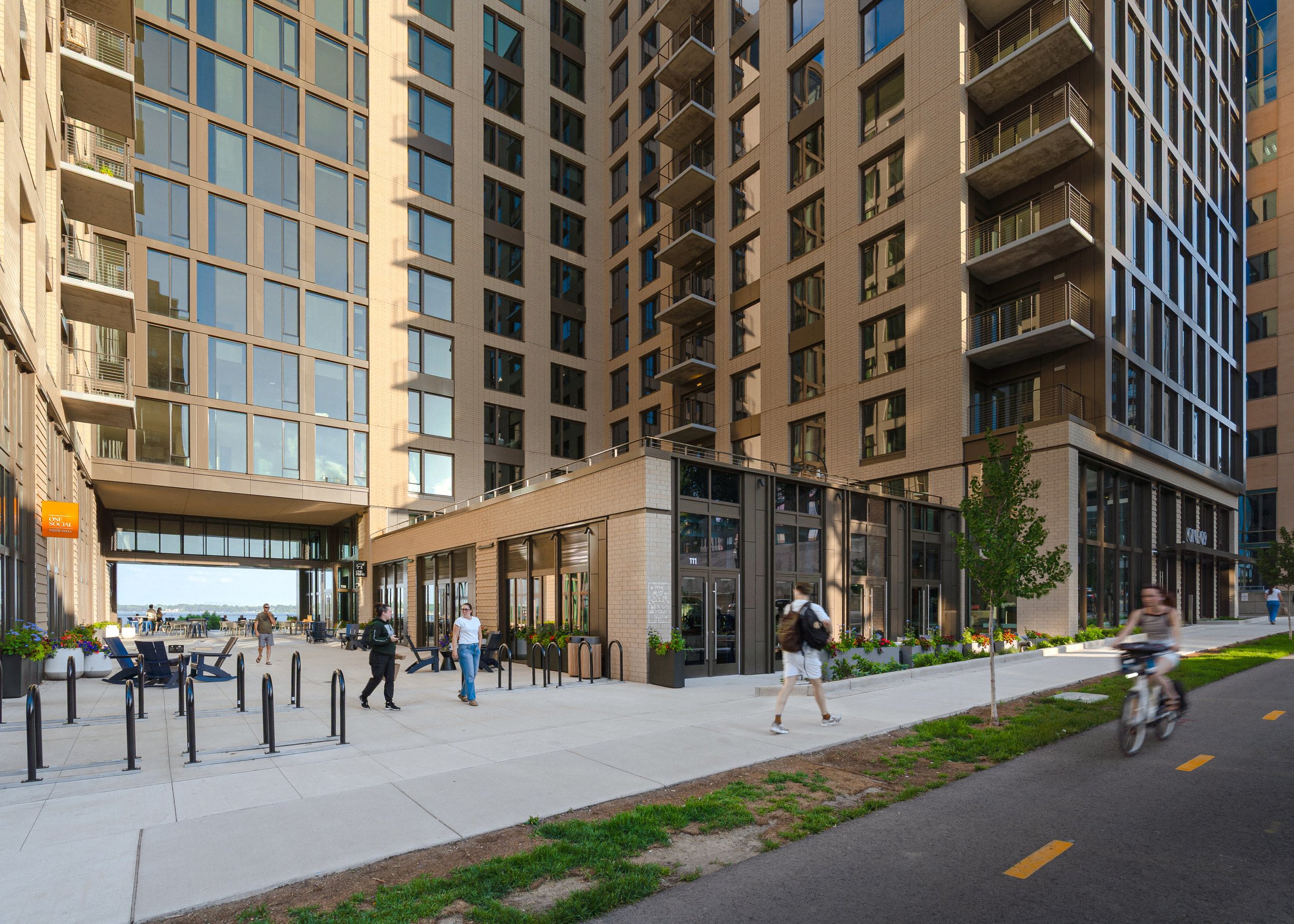 One09 Promenade