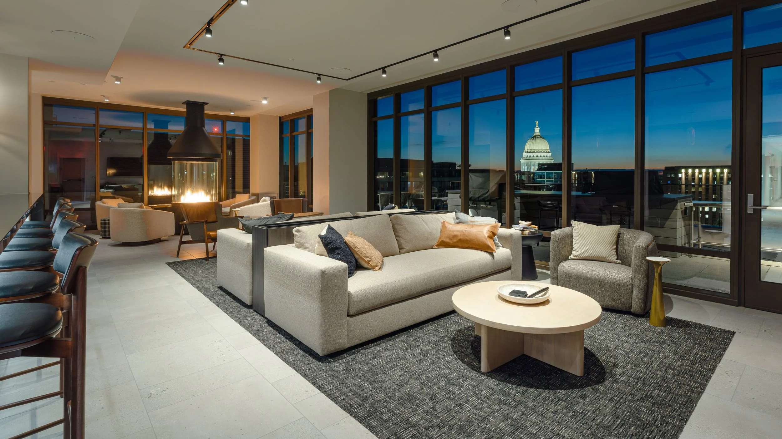 2025Aug20_Lounge 02.jpg