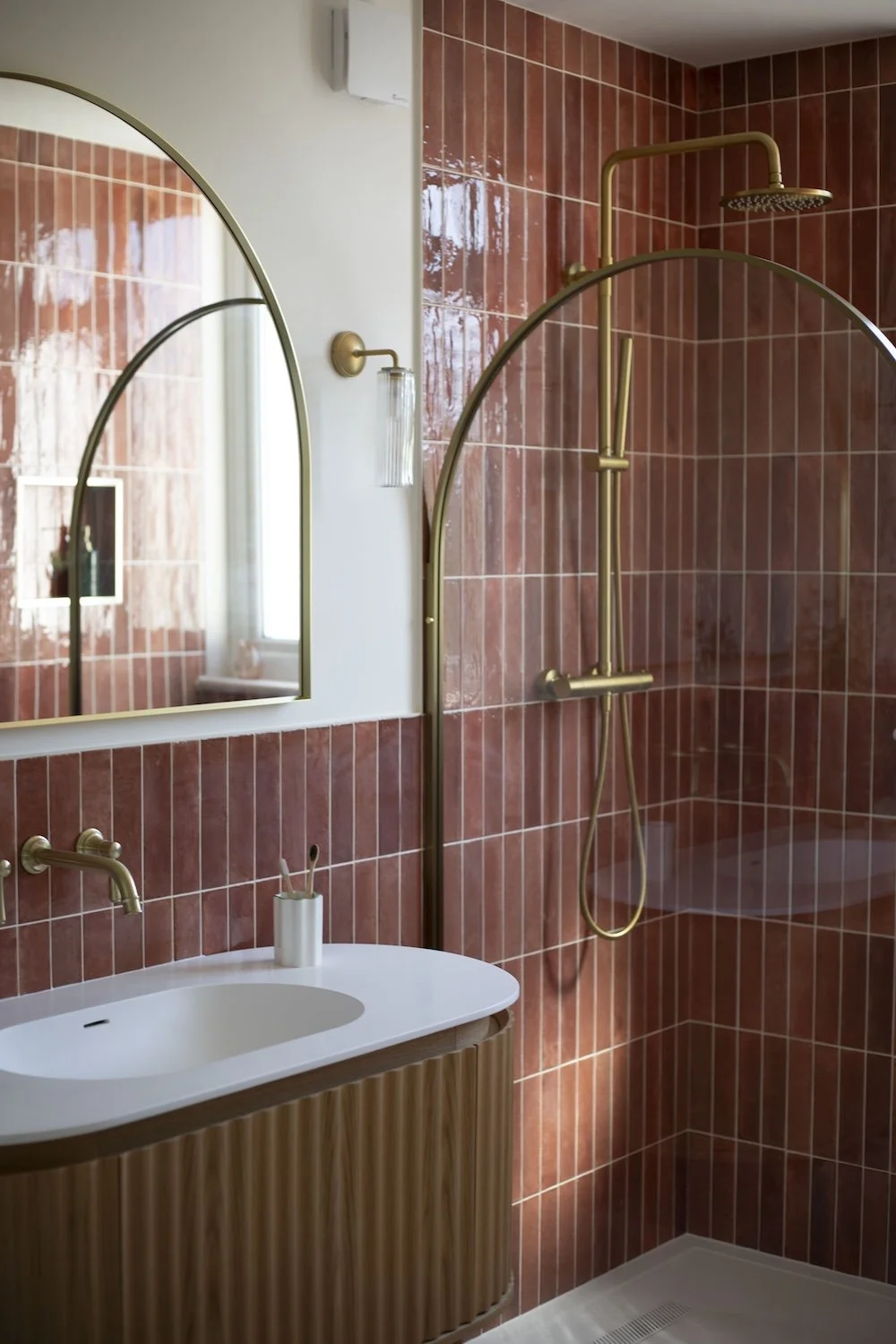 BeckyBathroom6.JPG