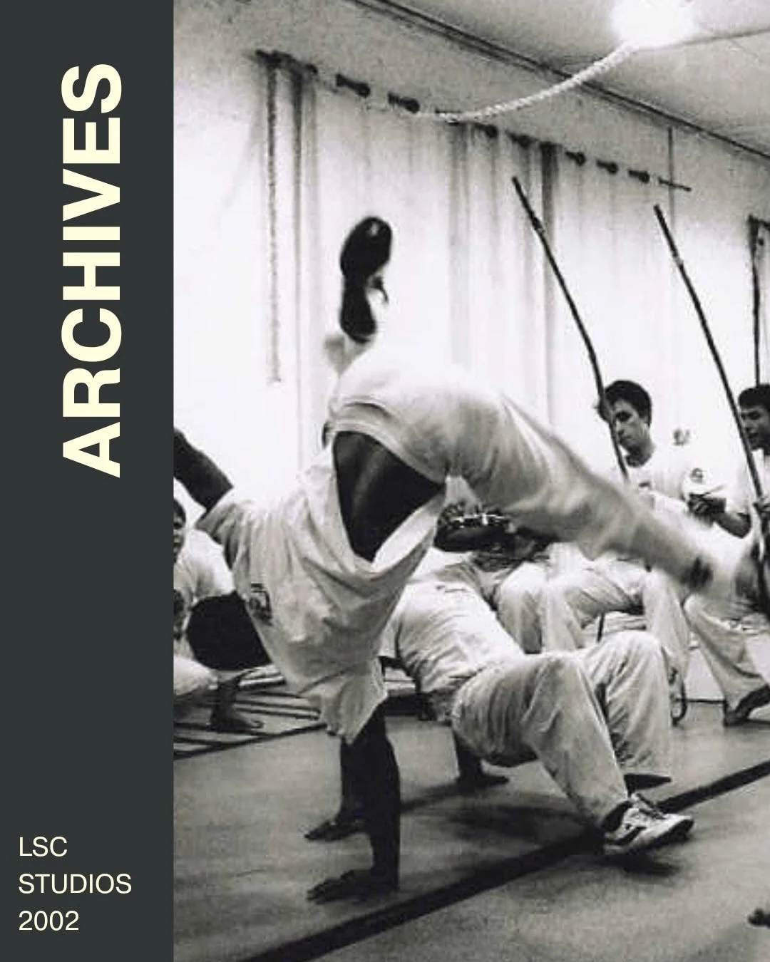 ARCHIVES - Capoeia class in Studio 1 - 2002. Explore how much it has changed through the link in our bio.
.
.
.
.
.
.
#capoeiralondon #studiolondon #capoeiraclasseslondon
