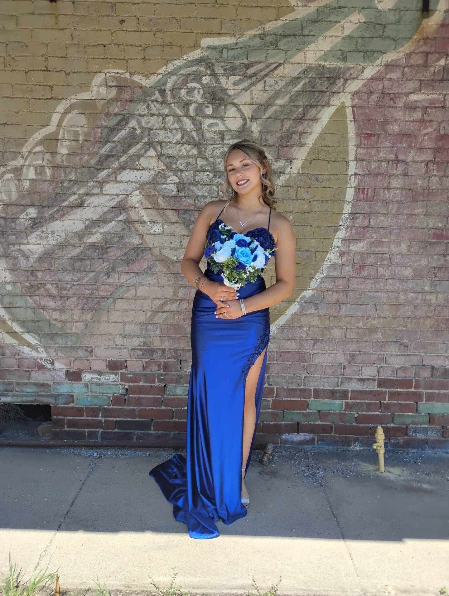 Beautiful in blue! Another STUNNING customer rocking South Baldwin Social! Thank you so much for sharing your photos &amp; shopping with us! 💙