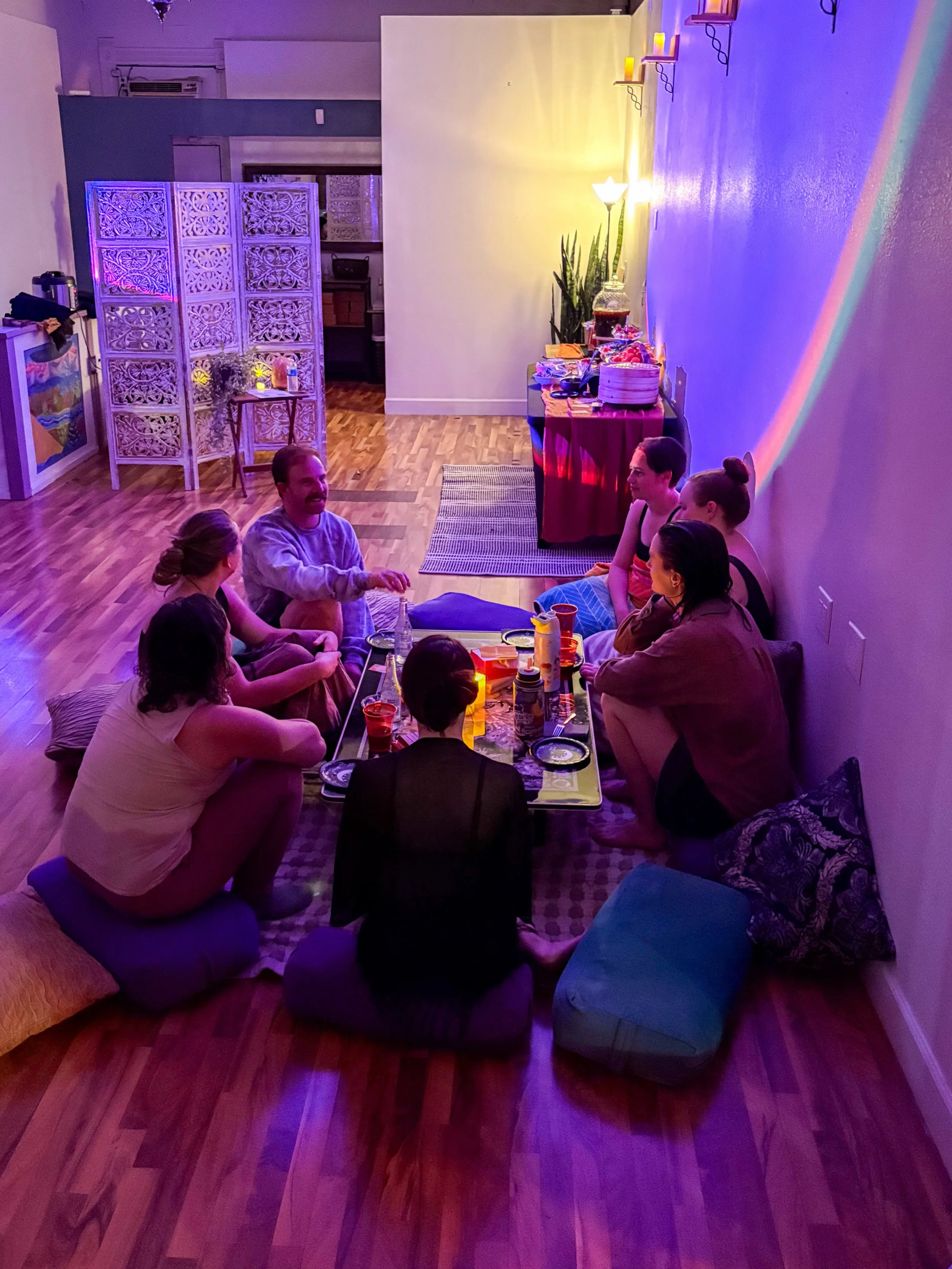One of the best part of Garden Sauna is seeing folks arrive as strangers and leave as friends, our first Sauna Social was a beautiful amplification of that. ✨🪴🫂

Between sauna, cold plunges, and conversations in our cozy lounges, new connections we