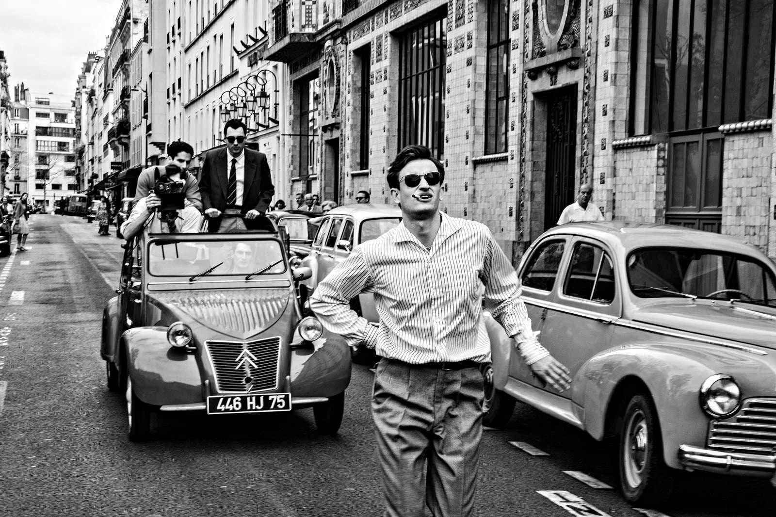 Guillaume Marbeck als Jean-Luc Godard in "Nouvelle Vague" von Richard Linklater