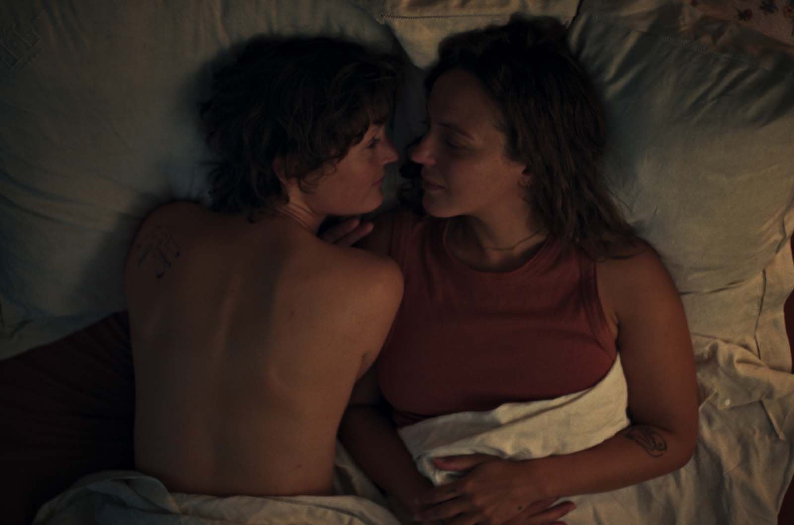 Vicky Krieps als Clémence in "Love Me Tender" von Anna Cazenave Cambert
