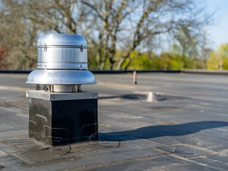 How to protect commercial roofs