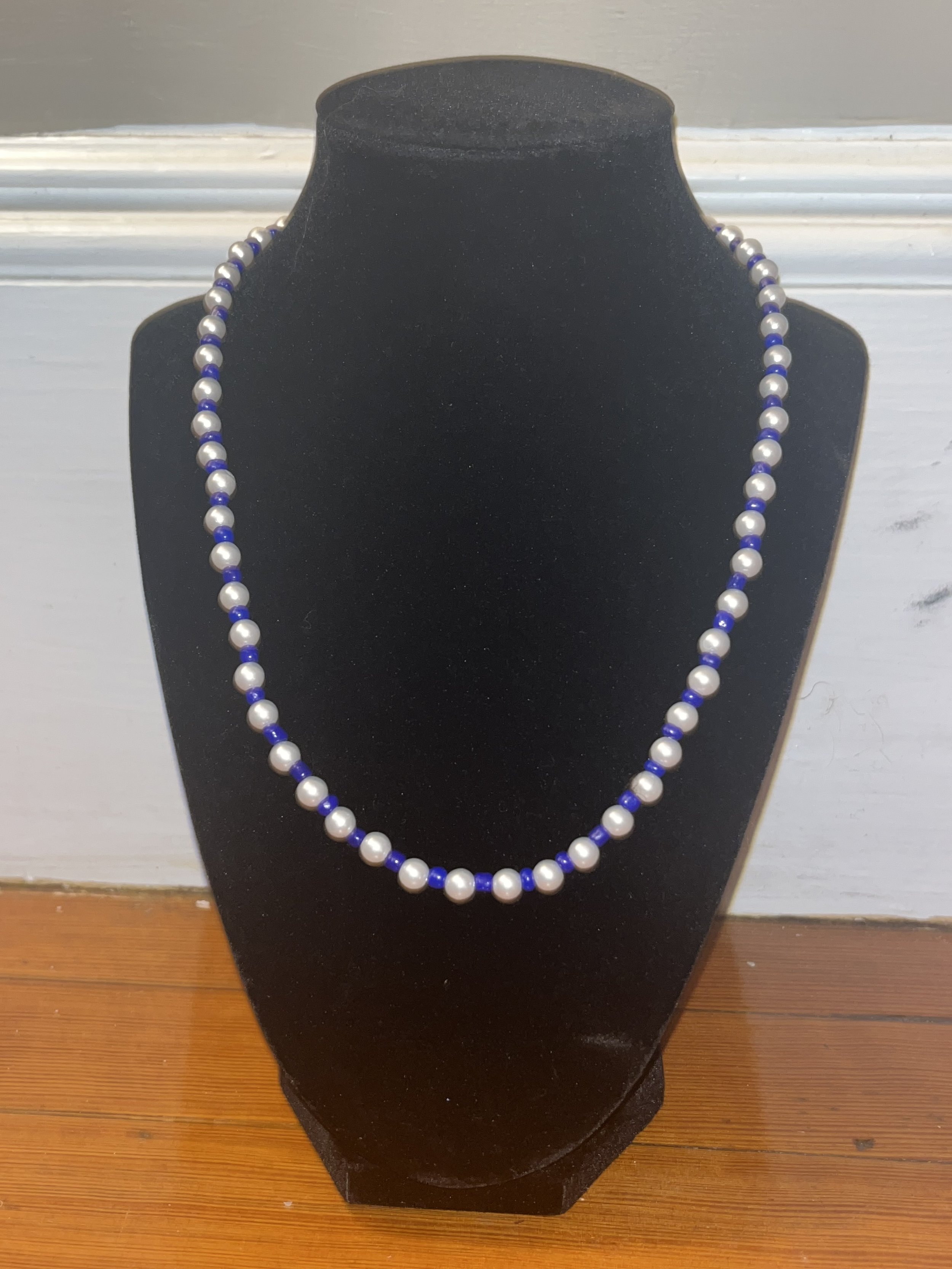 Classy Blue and Pearl Necklace