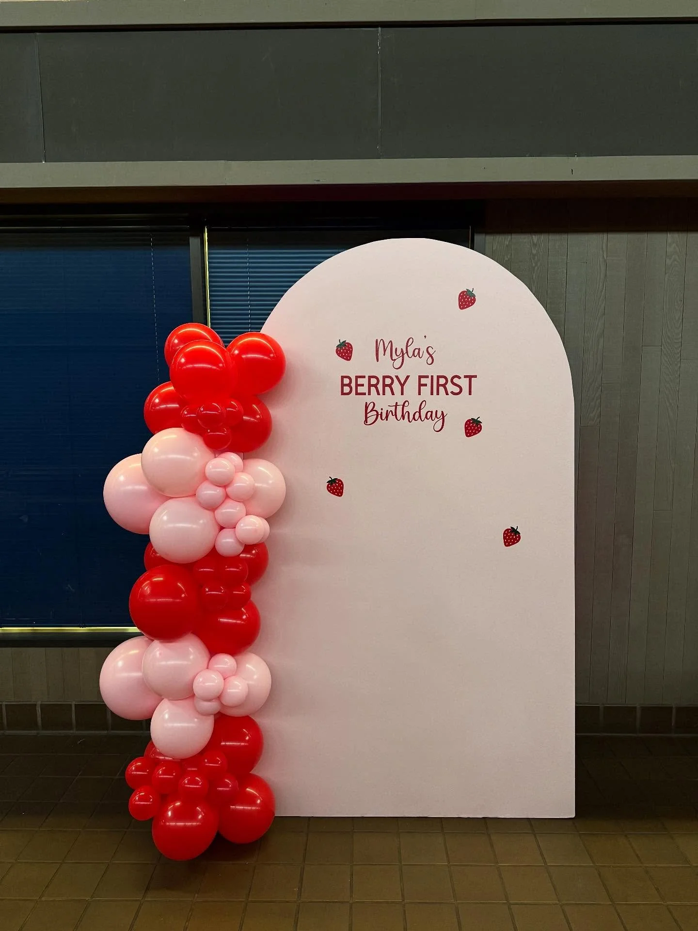 Myla&rsquo;s Berry Sweet Birthday🍓

#TalkPartytoMeBalloons #Balloons #BerryFirst #Birthday #BalloonArtist #SmallBusinessOwner #Balloons #Events