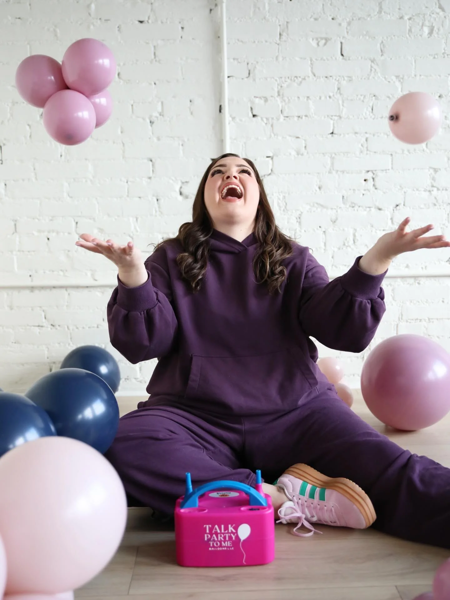 Cheers to 29! Feeling extra thankful today! For balloons, for my amazing supports, and for another trip around the sun🎈🥳

Thanks for being part of this balloon journey! I am forever grateful for you all! 

I hope everyone has an amazing Thanksgivin