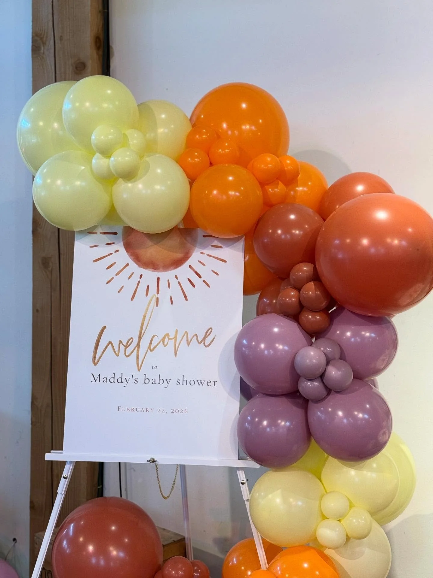 Baby shower energy: sweet, sunny, and so much love🌼💜🌻☀️🧡

#TalkPartytoMeBalloons #BabyShower #SmallBusinessOwner #BalloonArtist #Balloons