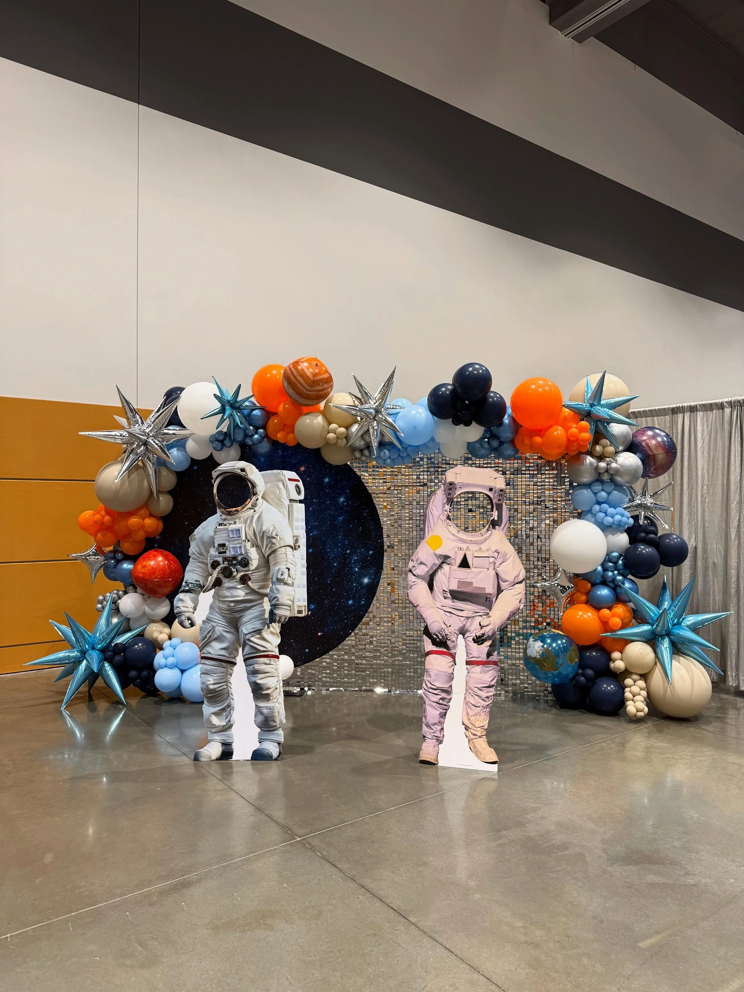 Blast off🚀

Huge thank you to AFCO Buying Show for trusting me to create this out-of-this-world install! And an extra special shoutout to Stephanie for thinking of me and bringing me onto this project.

We met back at EWU, so it&rsquo;s been so fun 