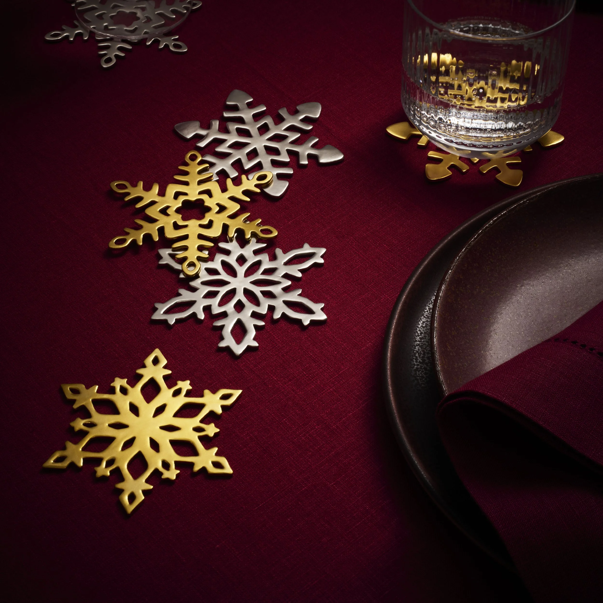 Holiday_Snowflake_Coasters.jpg