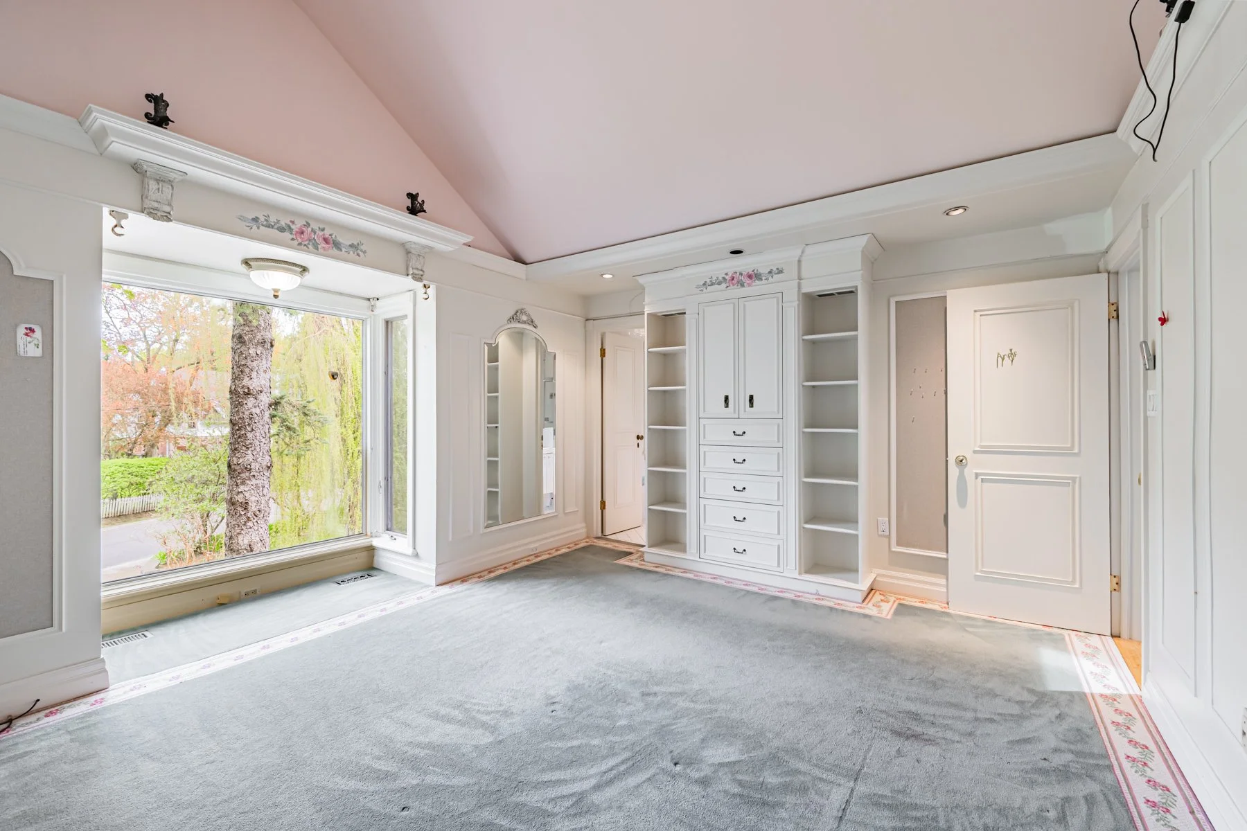 40 Donino Ave-65.jpg