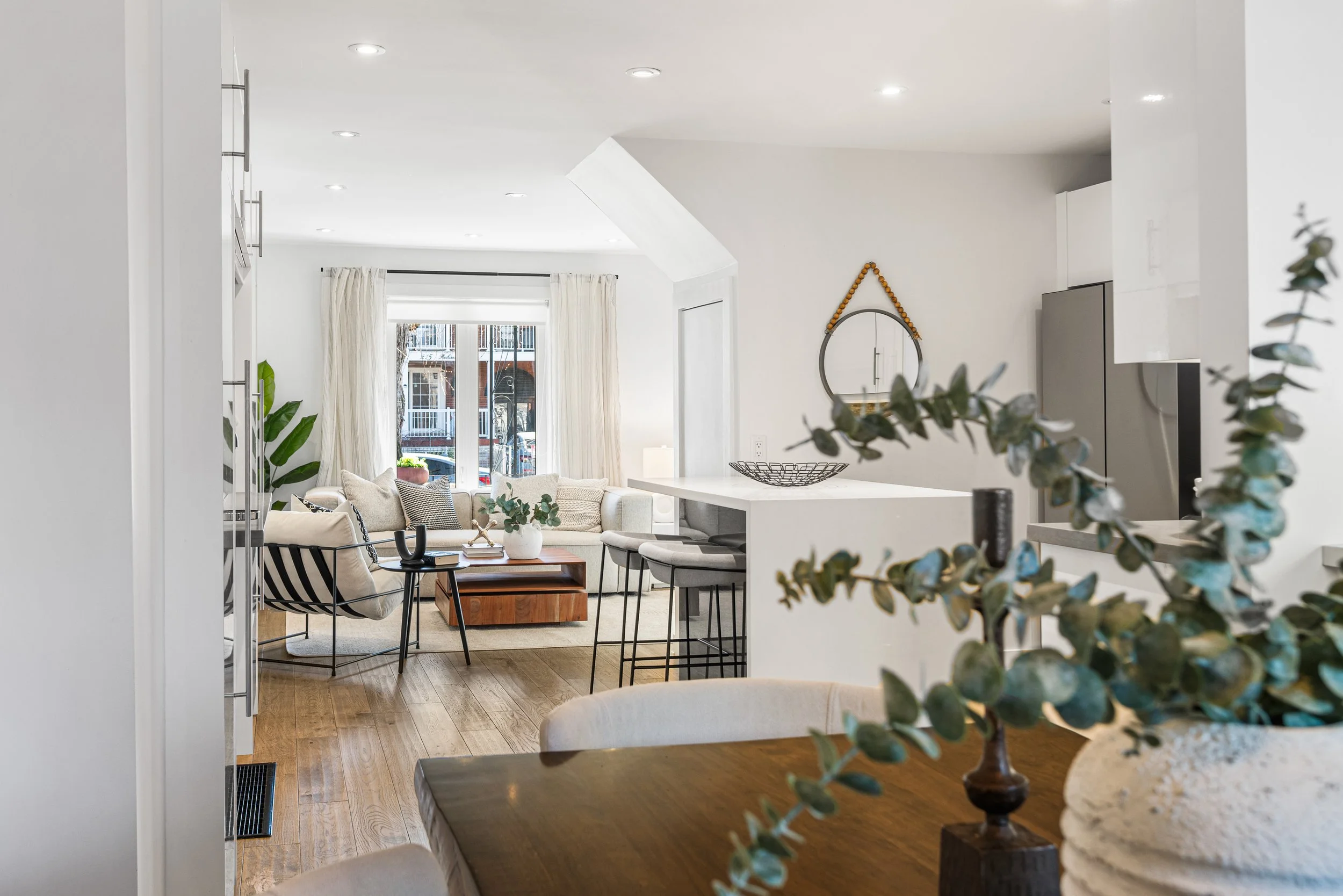 200 Robina Ave-11.jpg