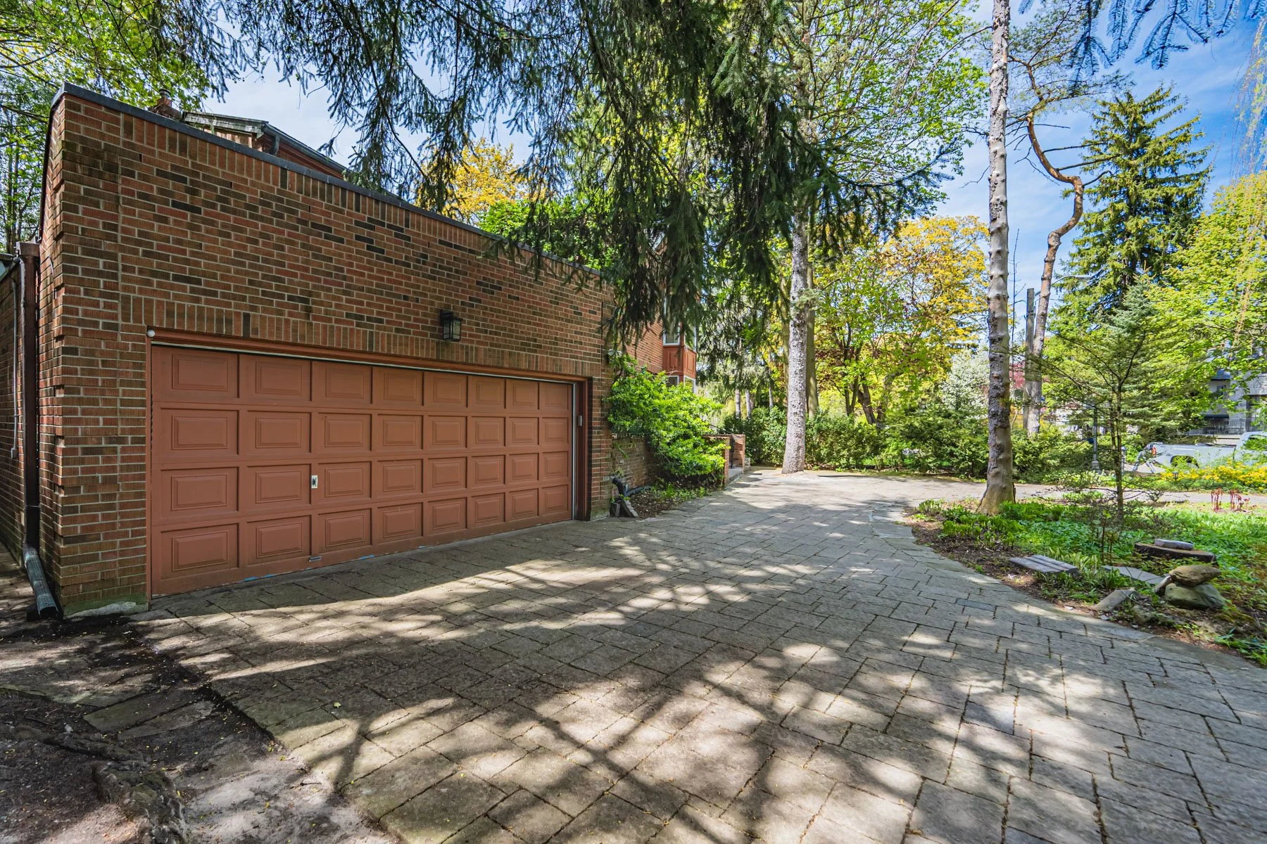 40 Donino Ave-6.jpg