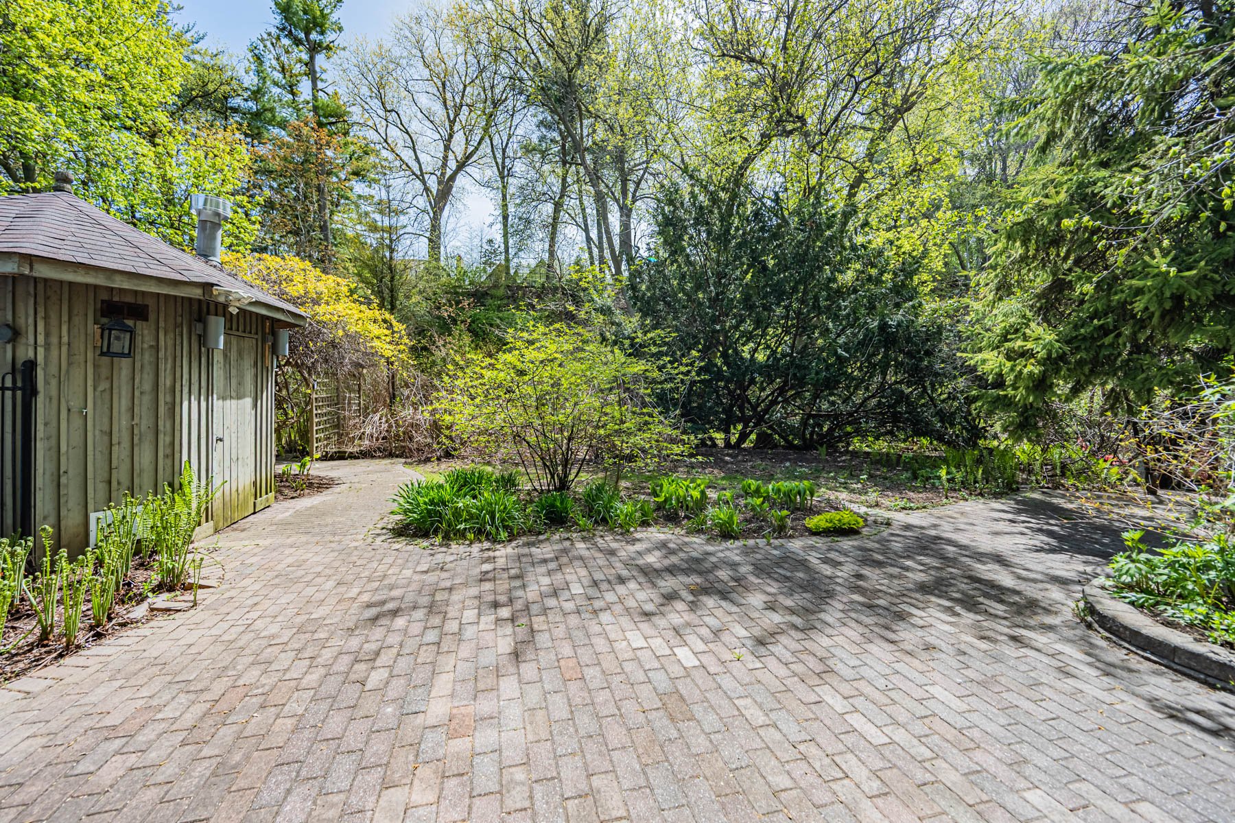 40 Donino Ave-14.jpg
