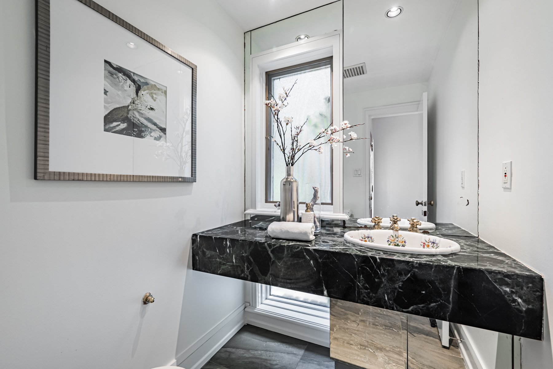 40 Donino Ave-45.jpg