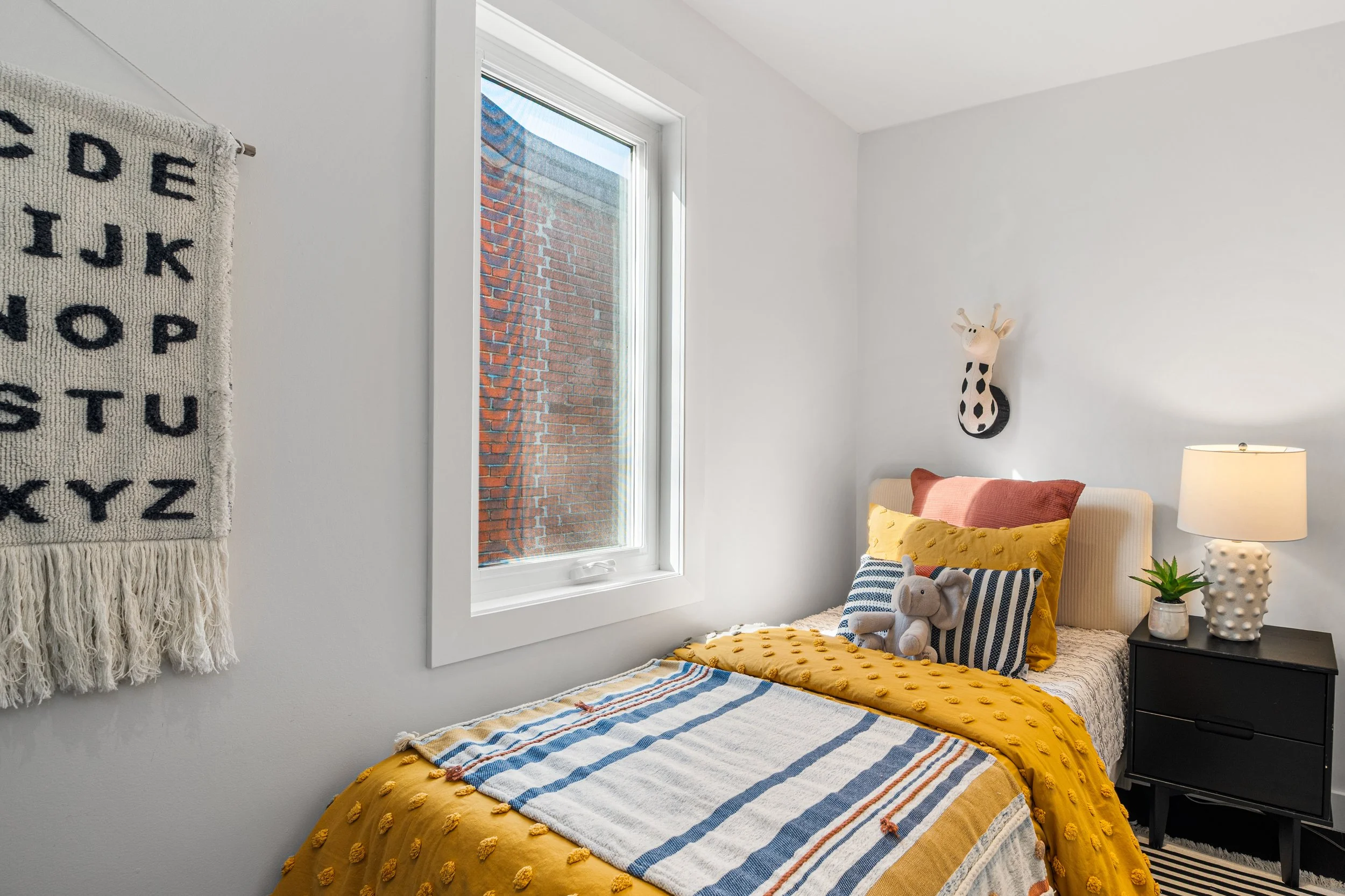 200 Robina Ave-25.jpg