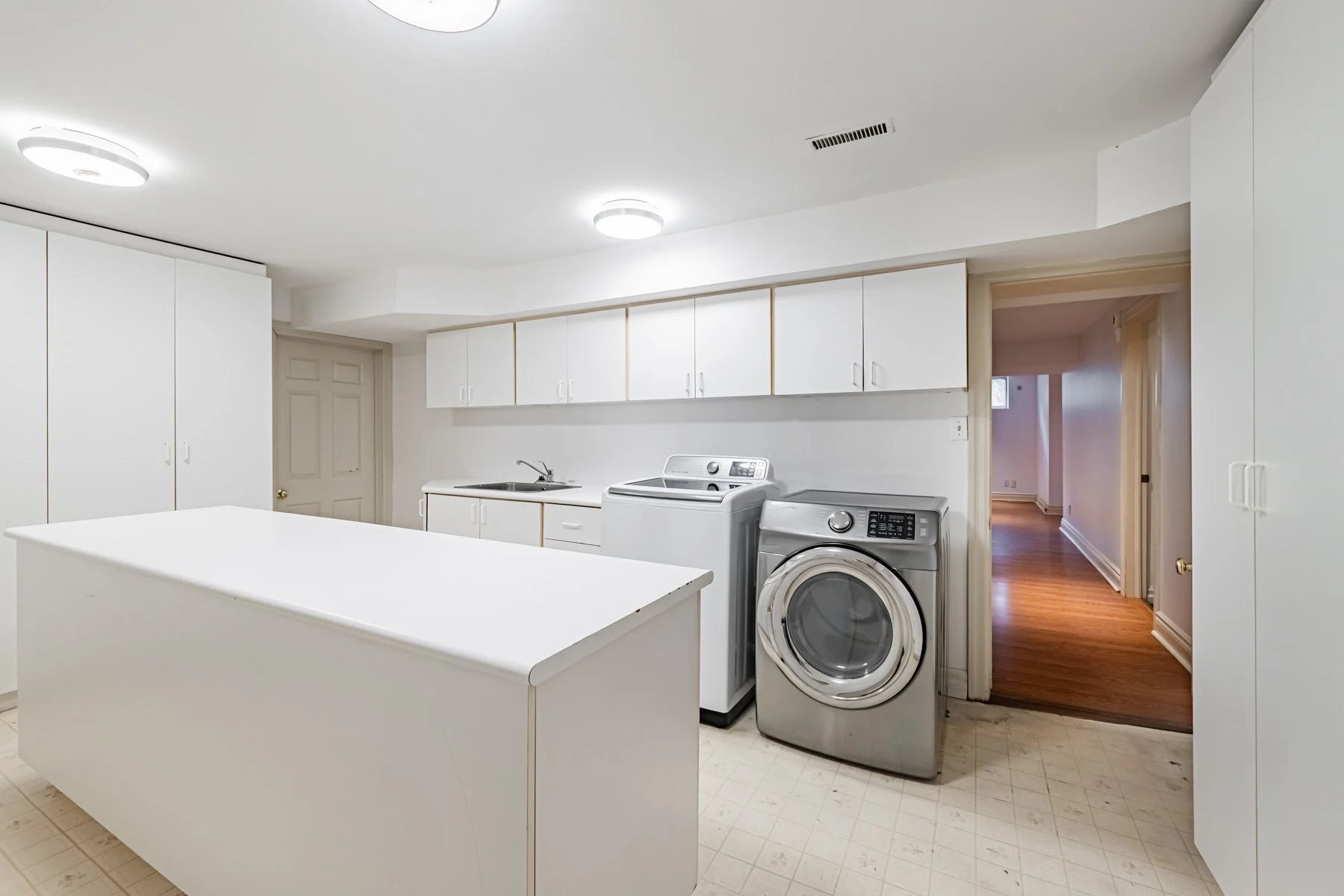 40 Donino Ave-76.jpg