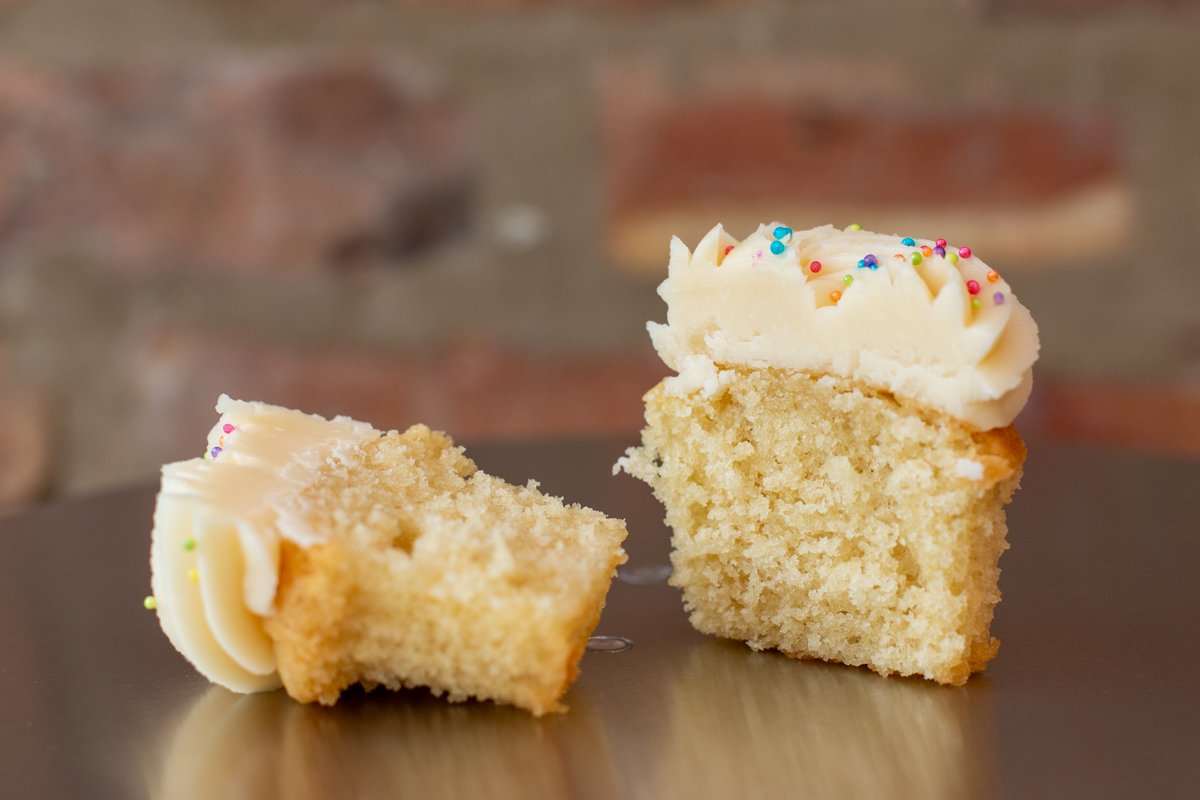 Defloured Bakery-Cup Cakes-Chicago-Gluten Free-3.jpg